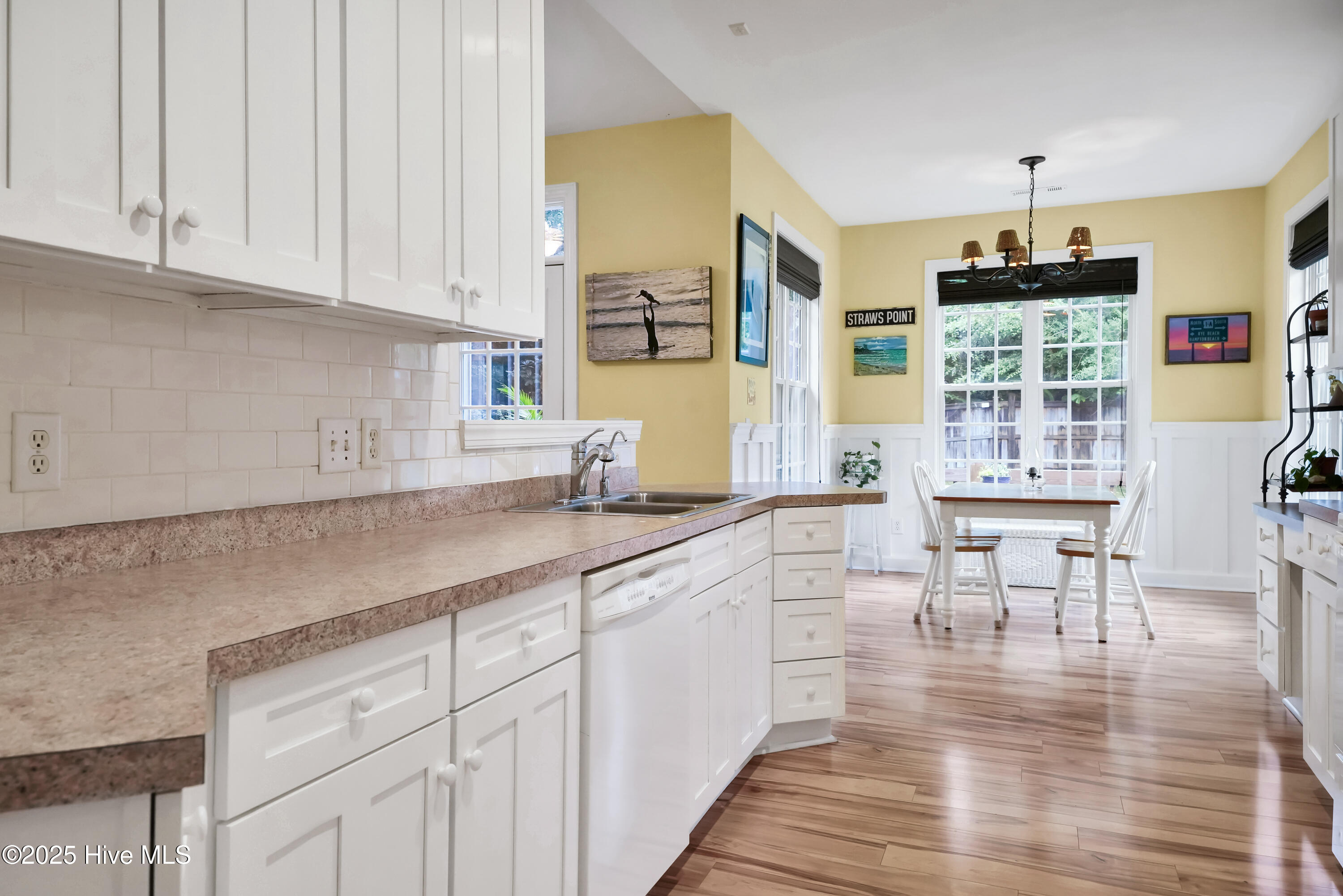 7907 Beaufort Court, Wilmington, NC 28411 – photo 10: 7907BeaufortCourt-16