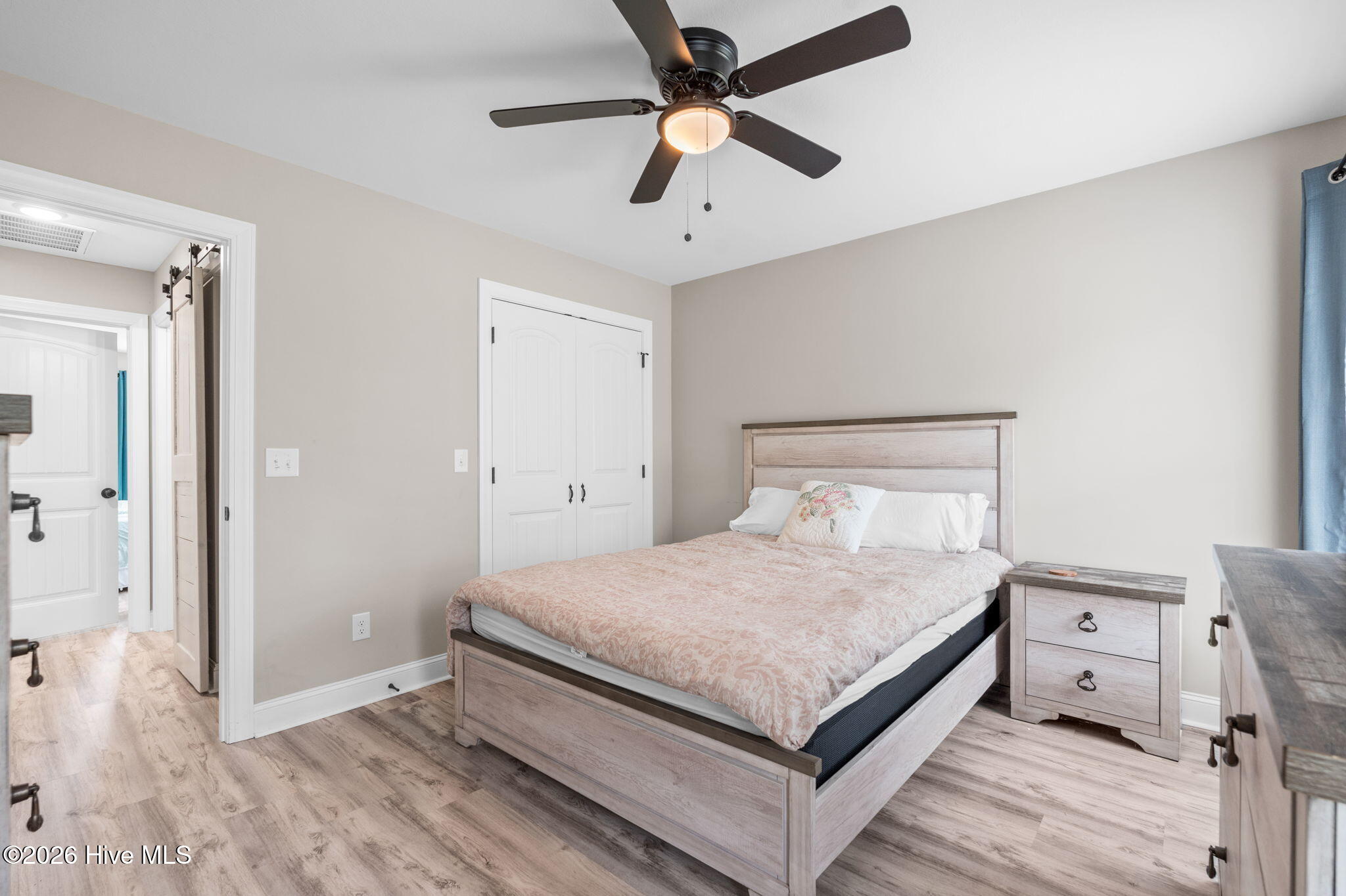 100565582 | Photo 20