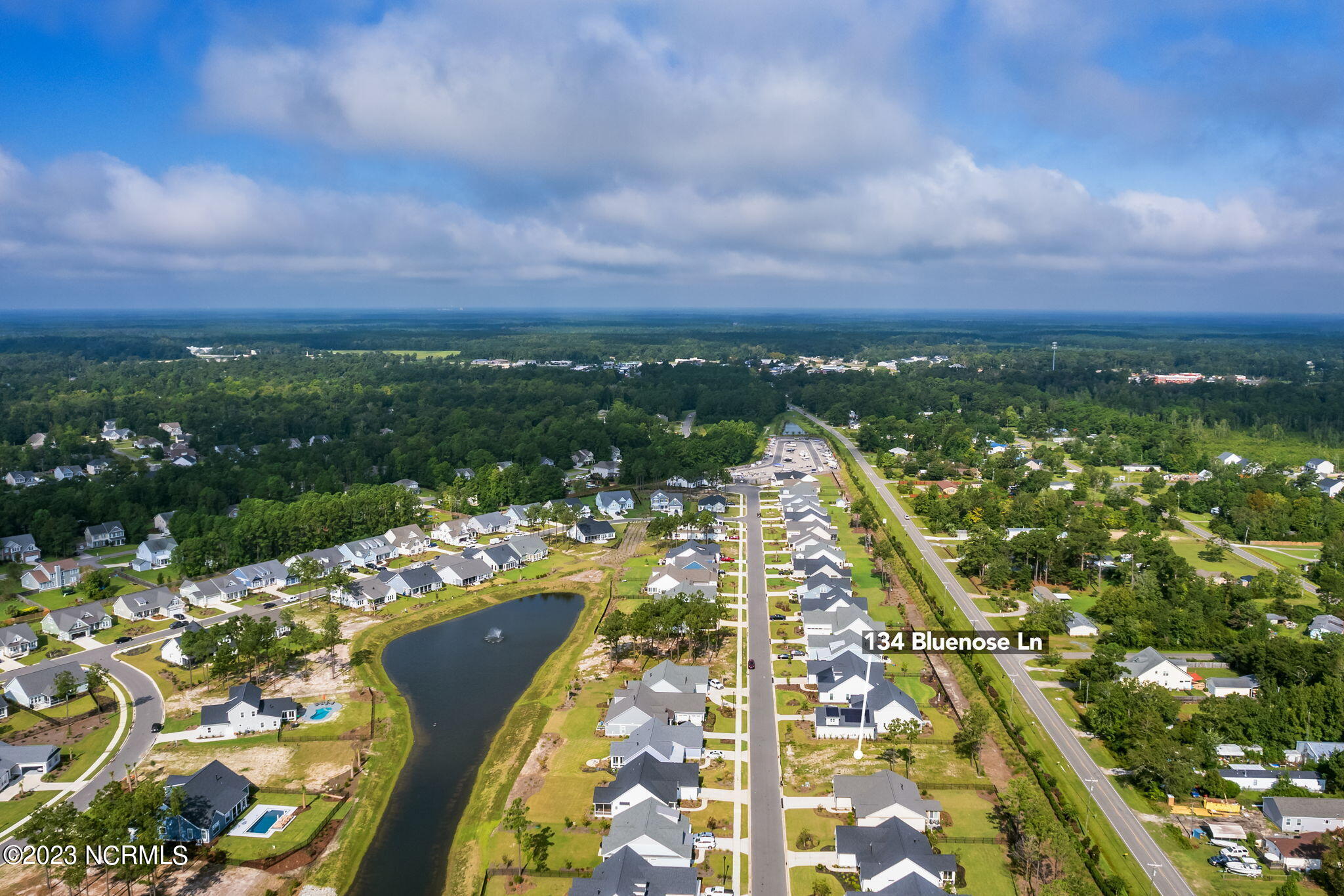 100568669 | Photo 24