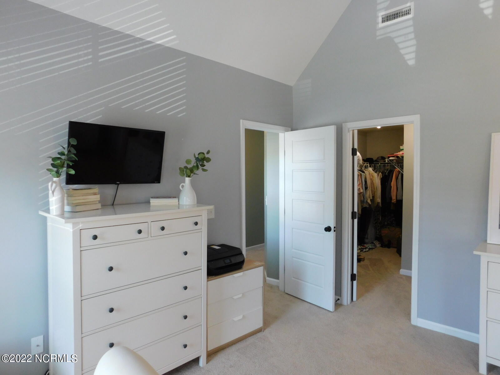 100557671 | Photo 21