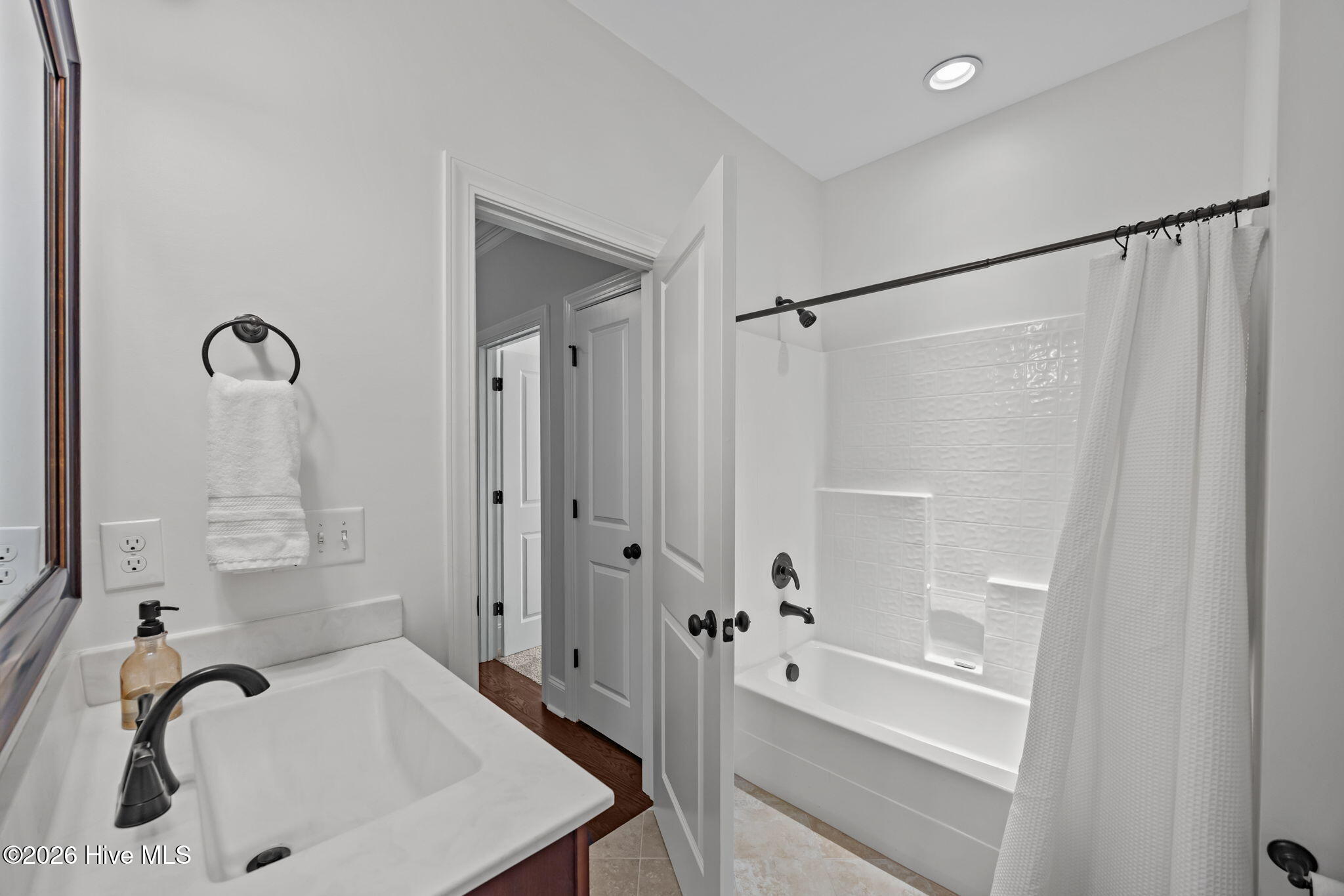 4001 Dunhagan Road, Greenville, NC, 27858