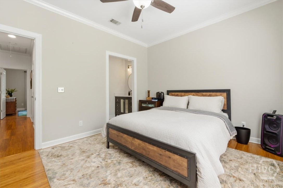 Second bedroom.