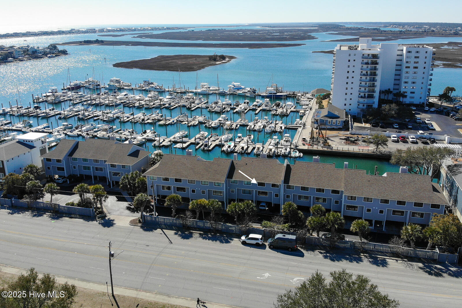 100546468 | Photo 39