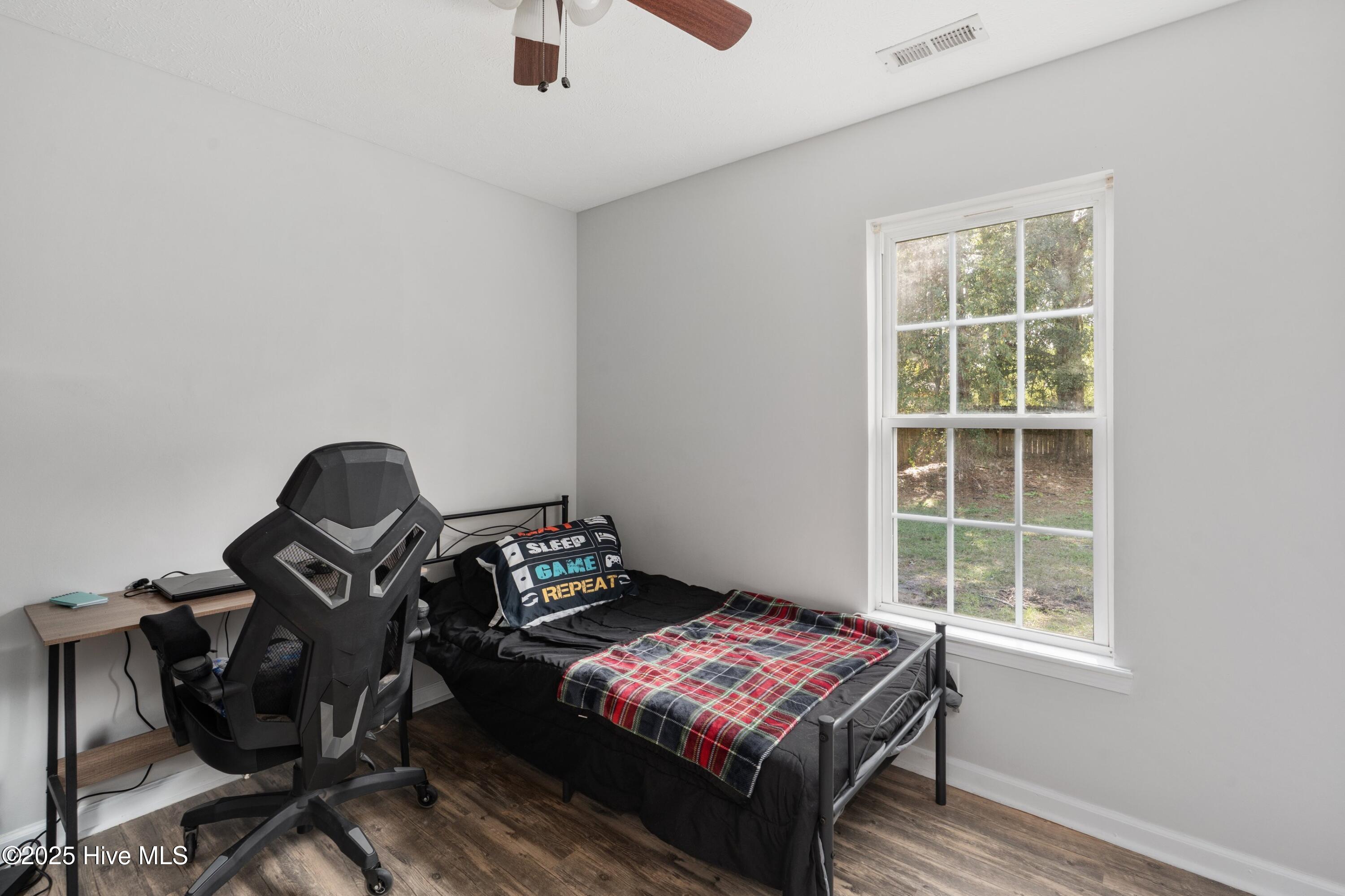 100542300 | Photo 20