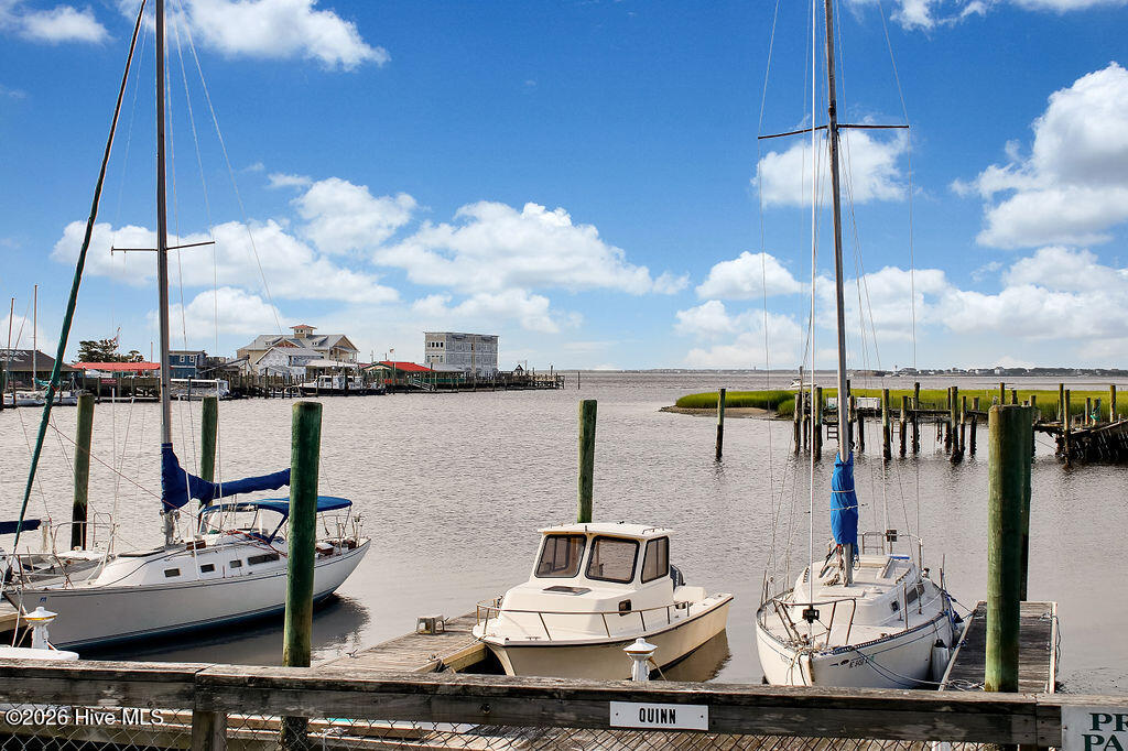 100543554 | Photo 51