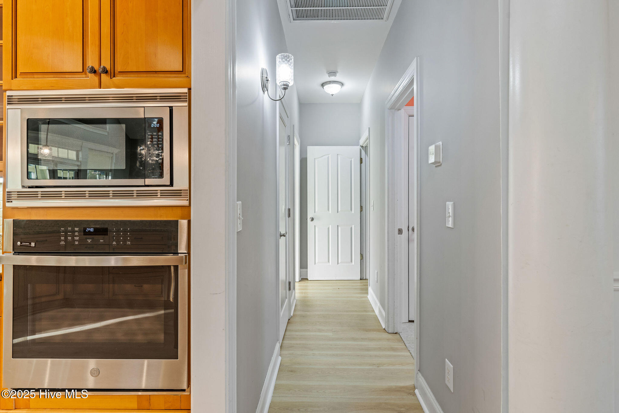 100541606 | Photo 24