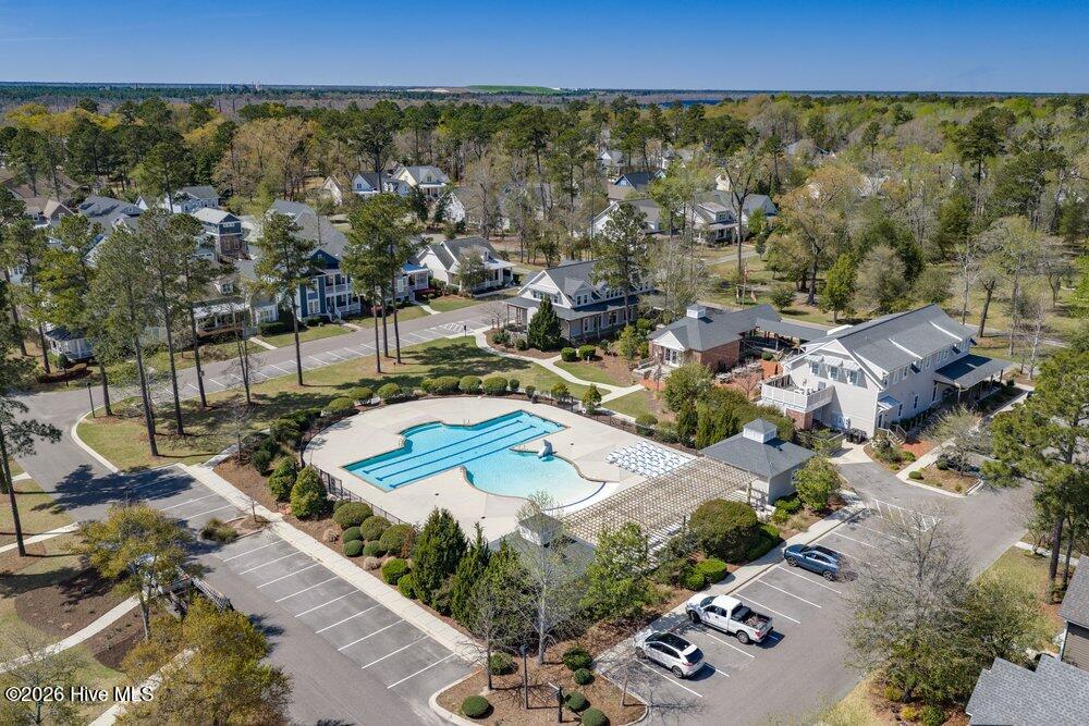 100561379 | Photo 61