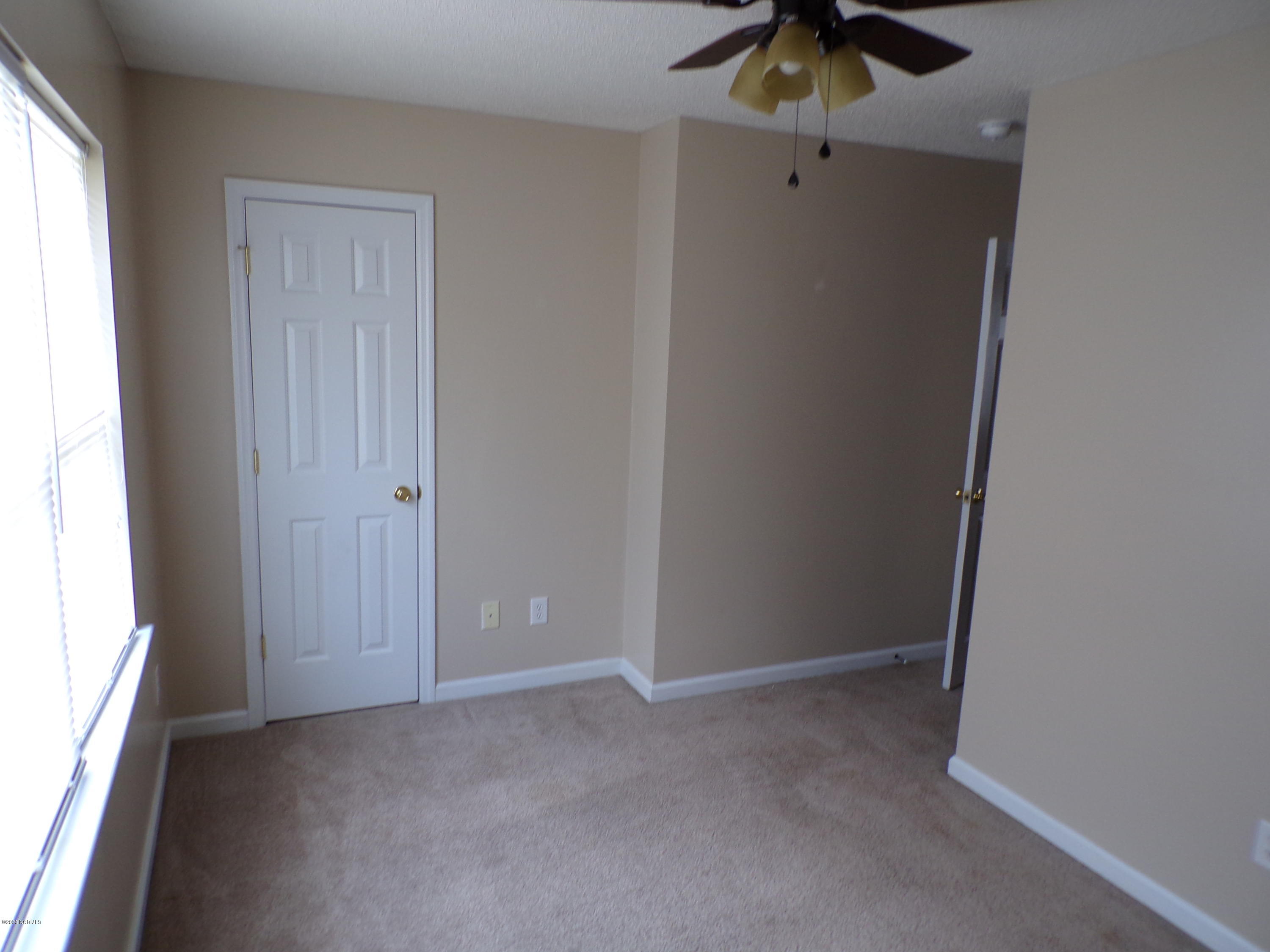 100556621 | Photo 22