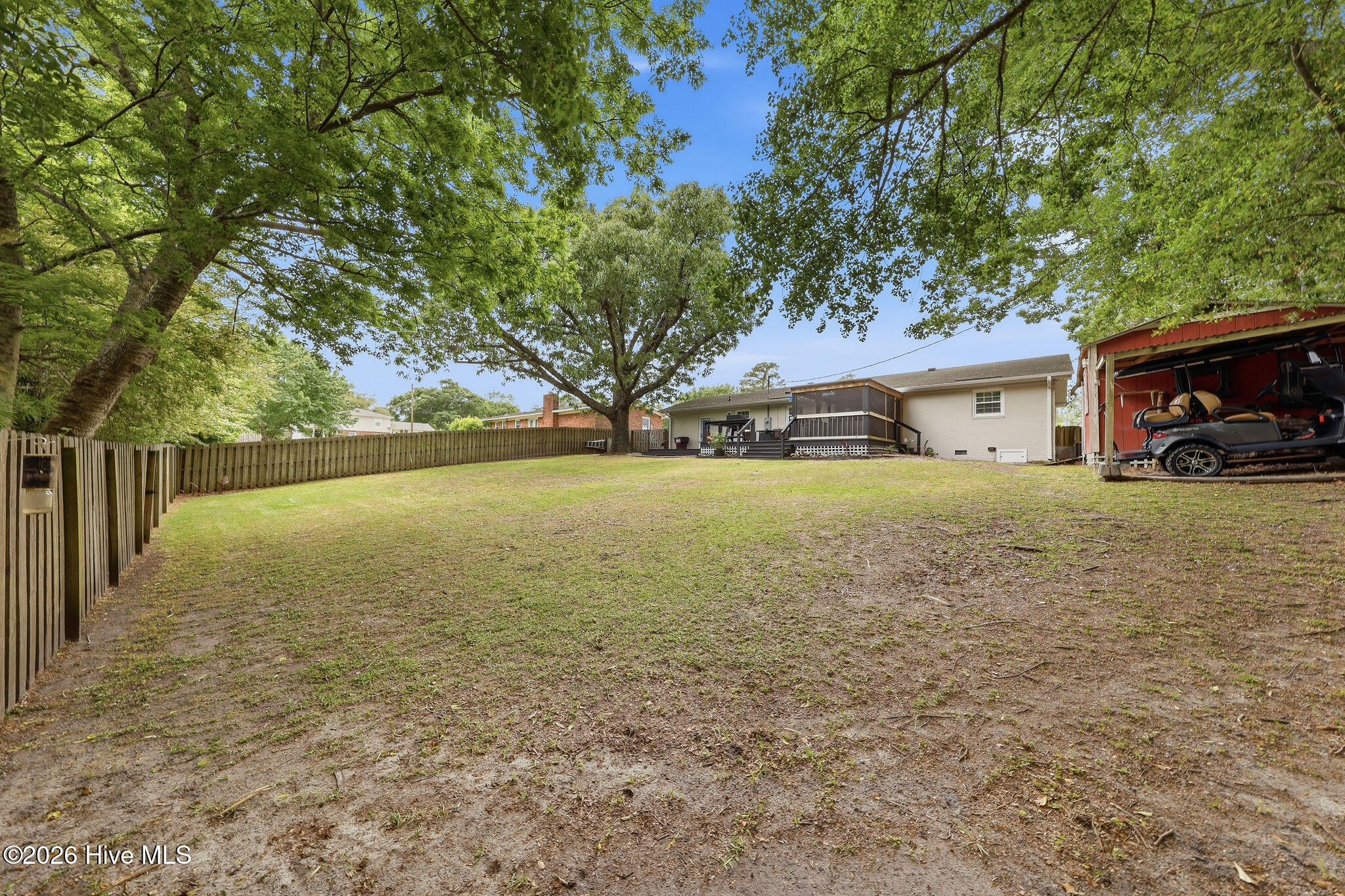 100570539 | Photo 44