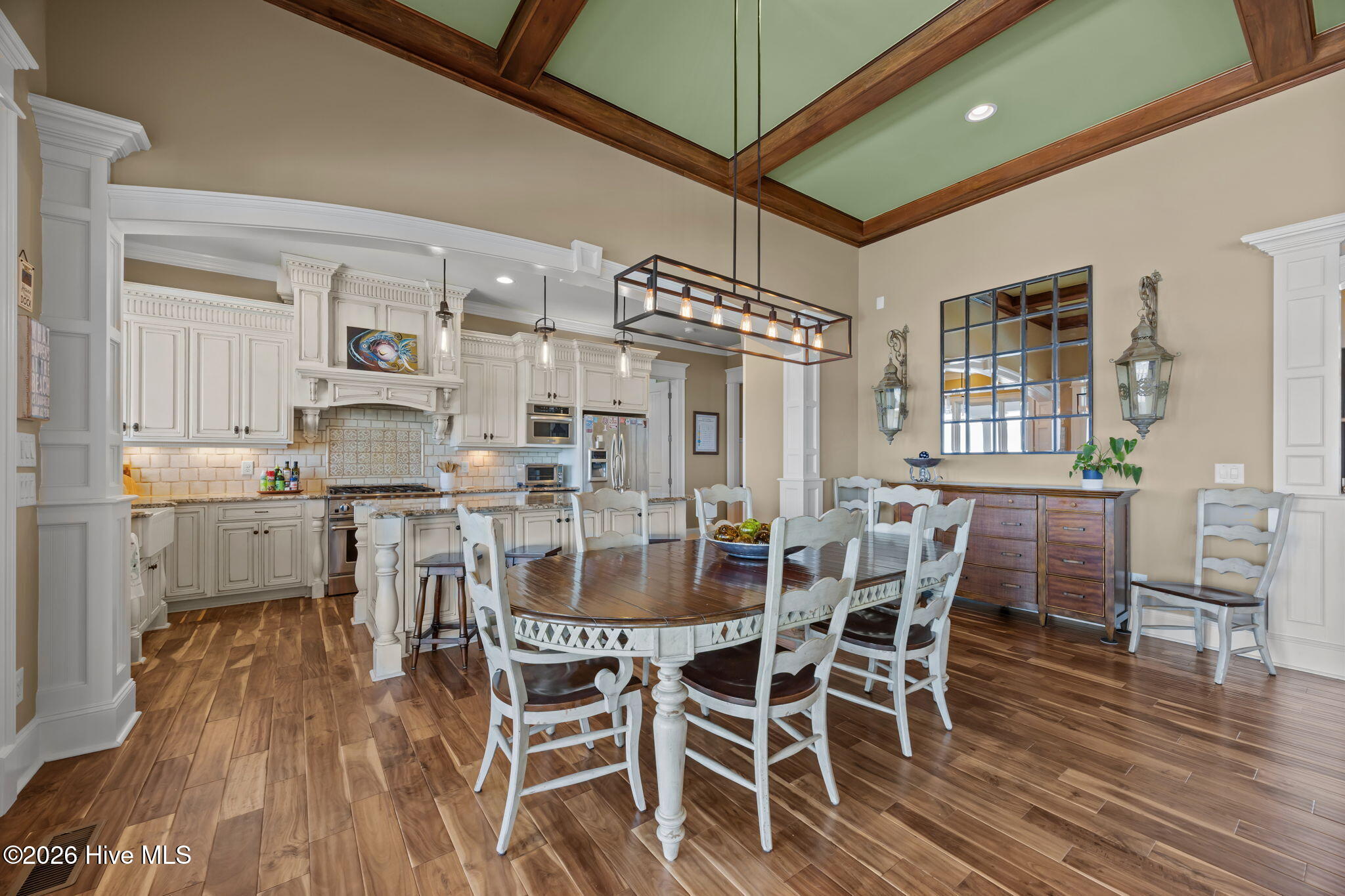 100564617 | Photo 13