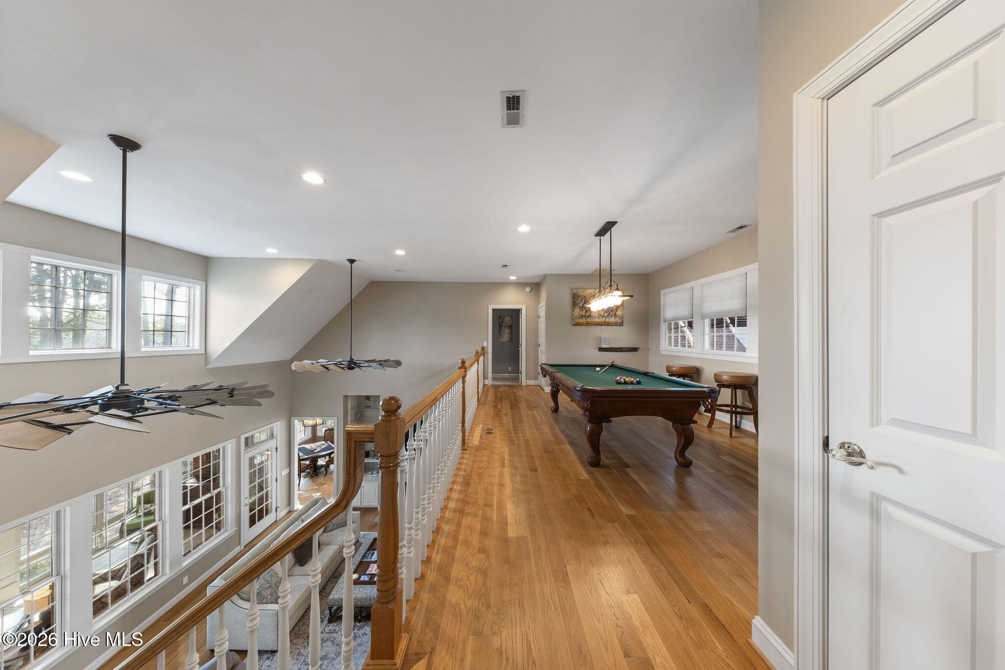 100553597 | Photo 44