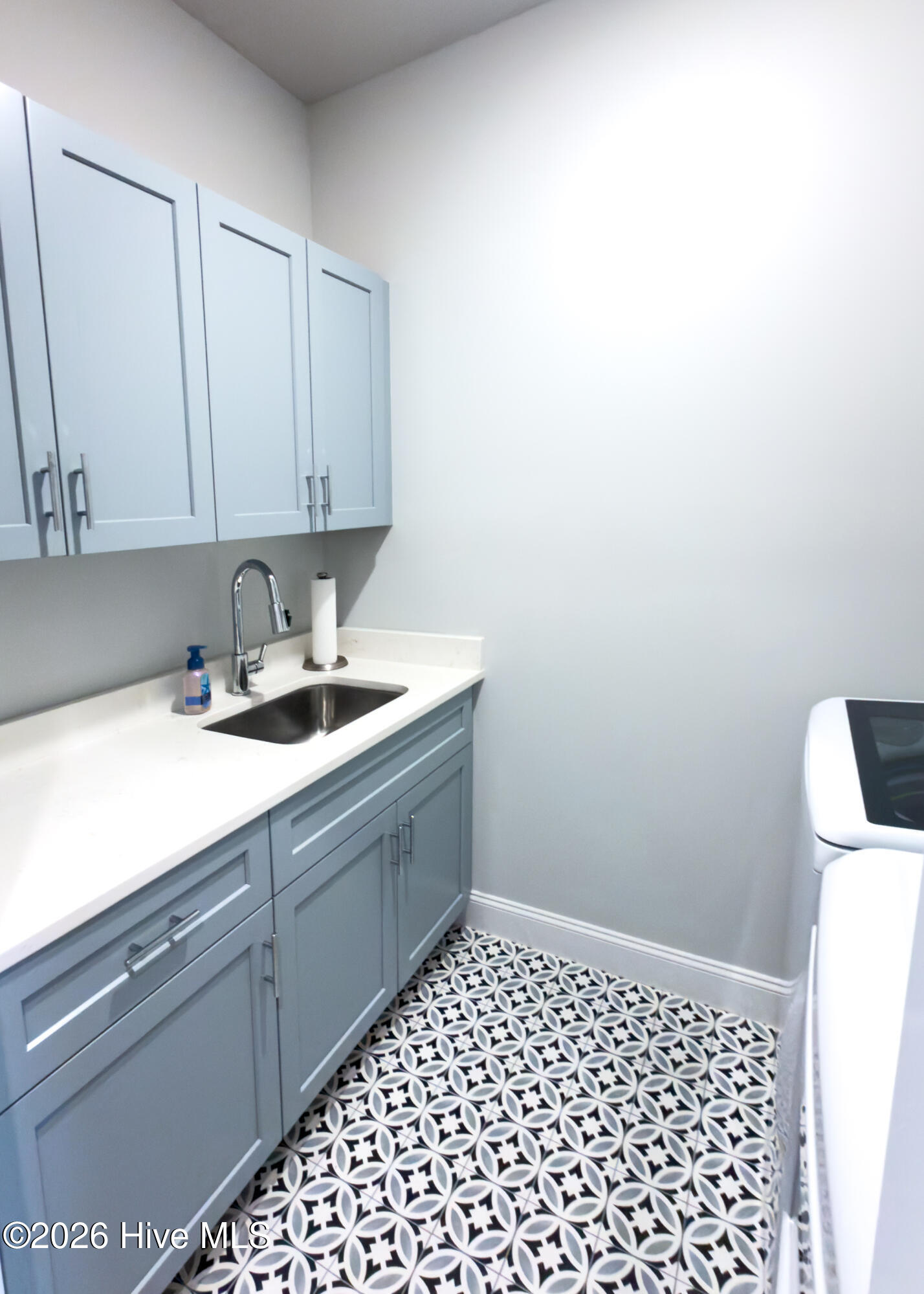 100549479 | Photo 43