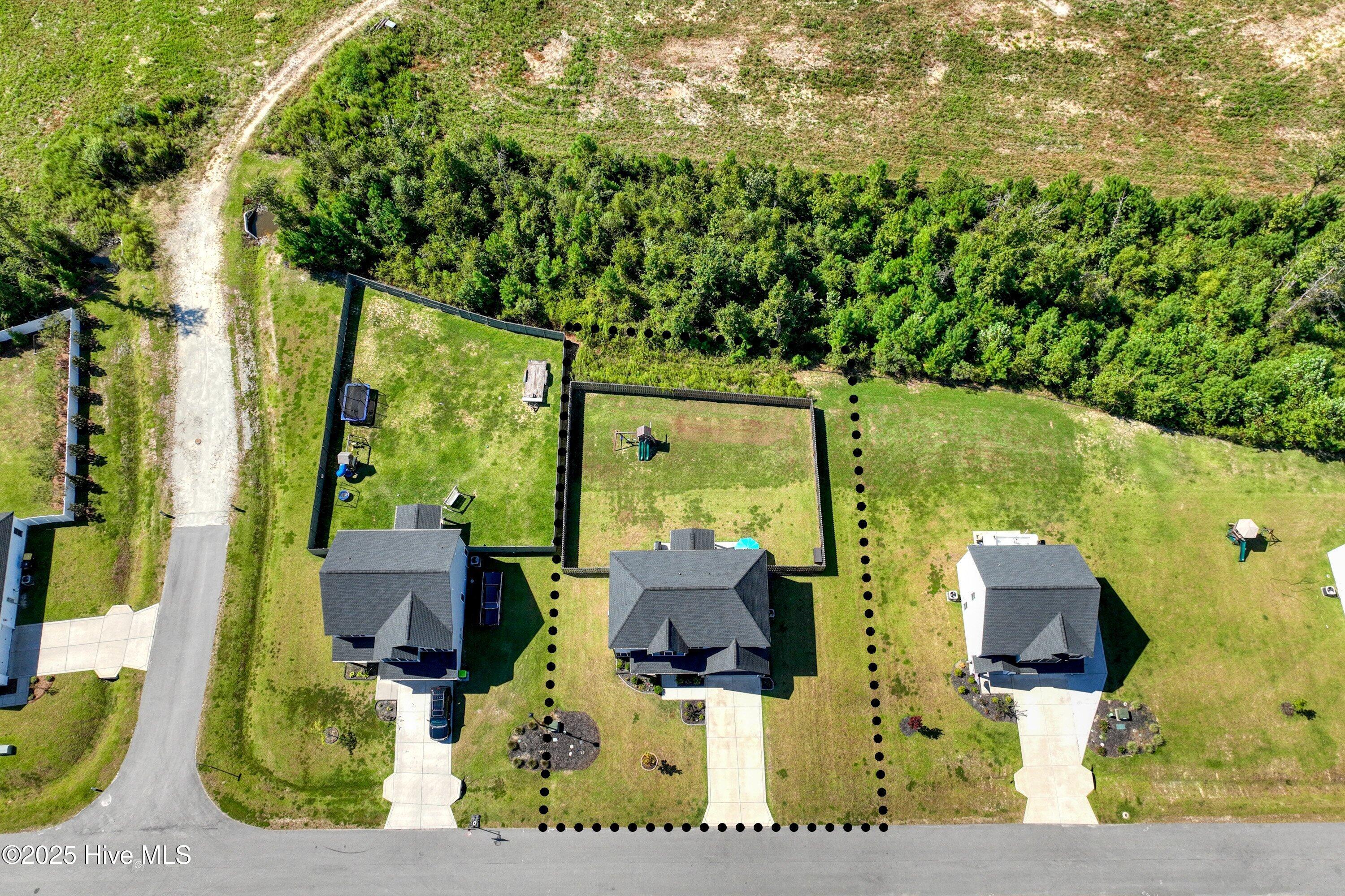 100530262 | Photo 42