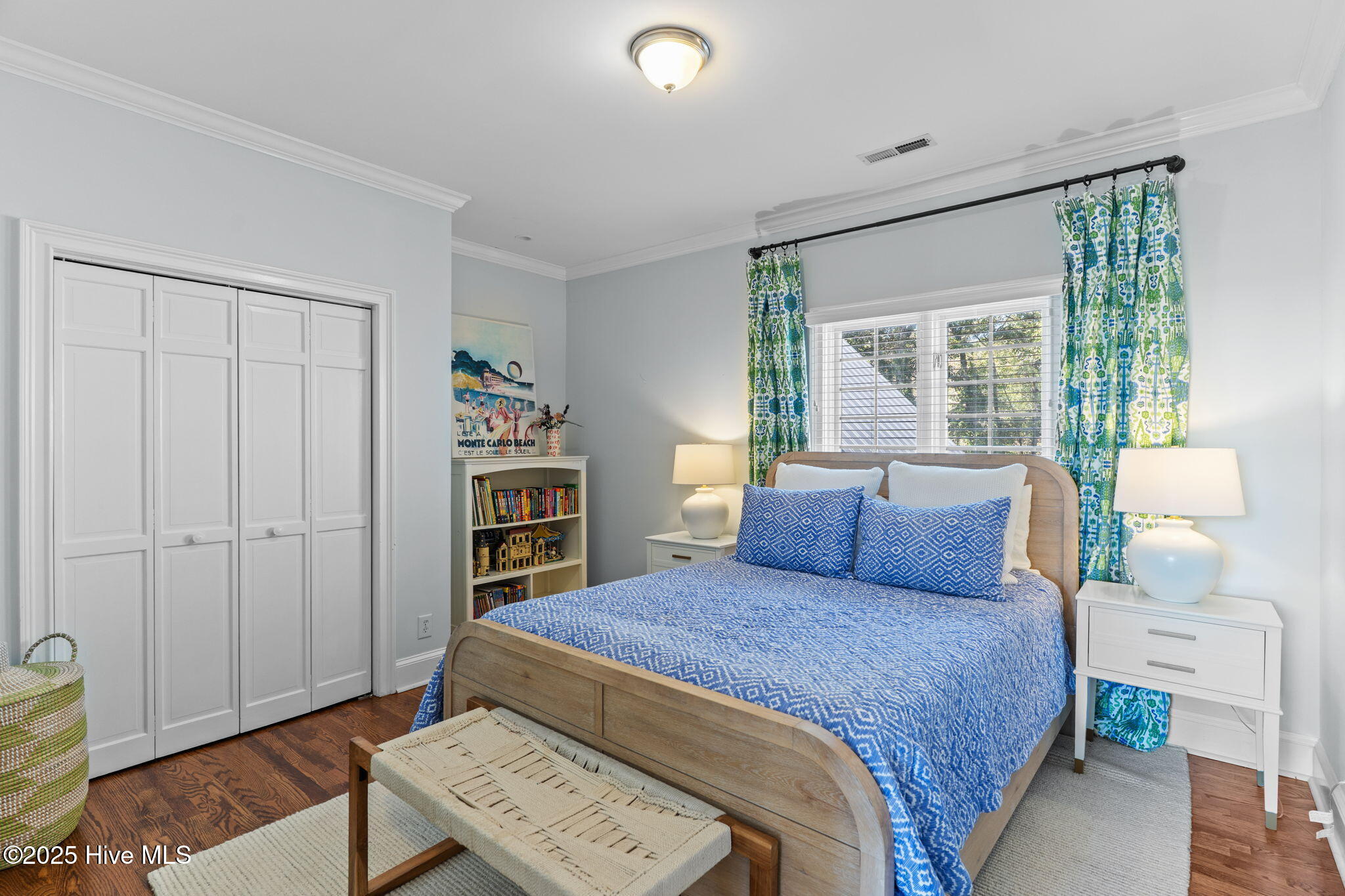 100537269 | Photo 54