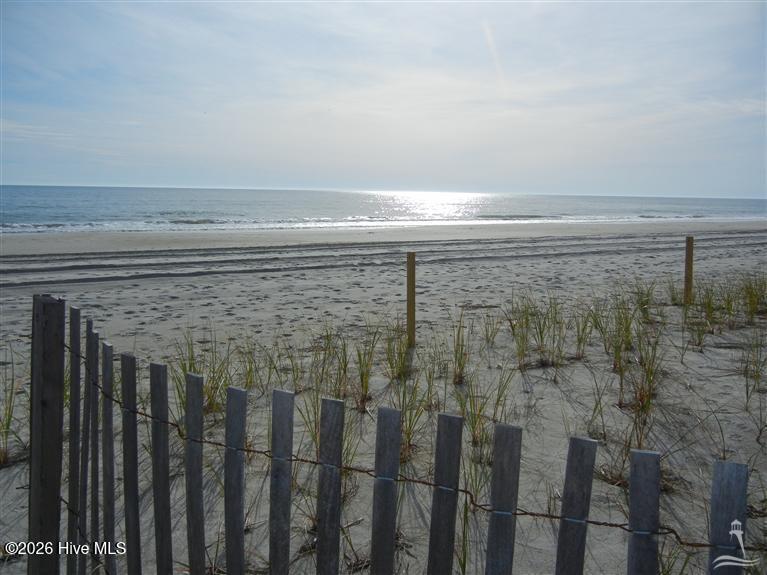 100563961 | Photo 41