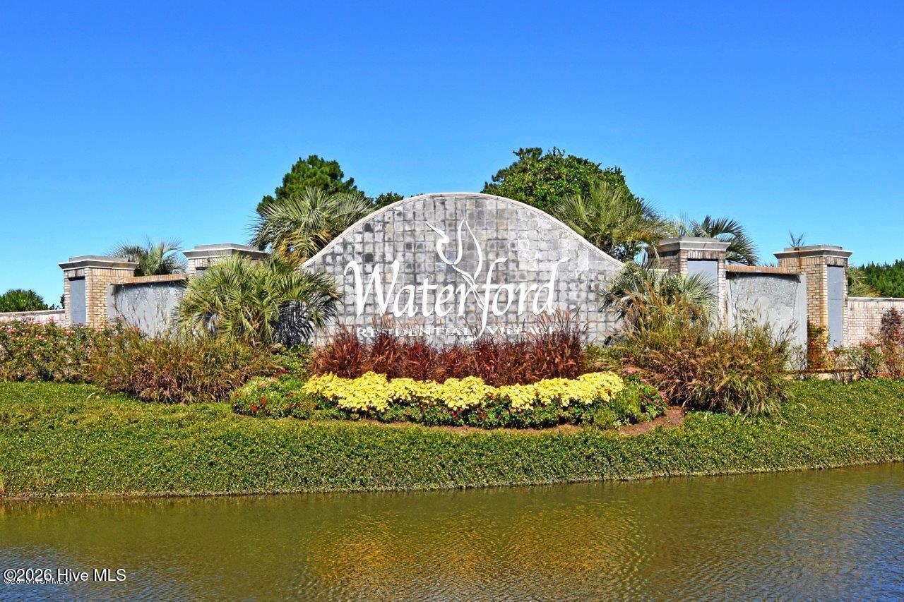 100547997 | Photo 37