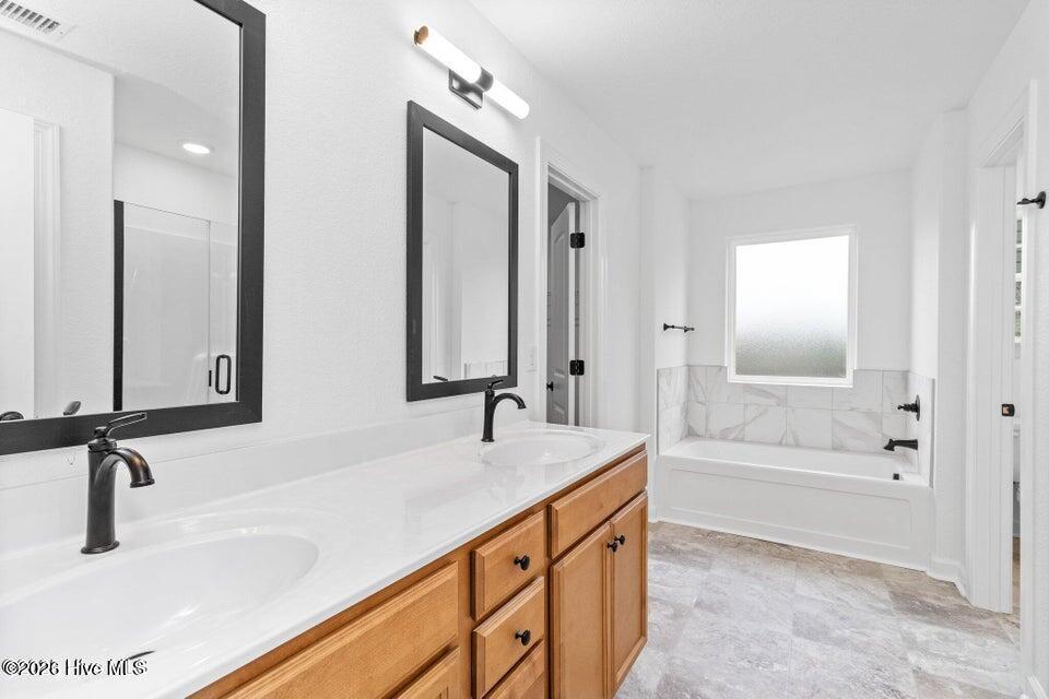 102 Ryker Road W, Moyock, NC, 27958