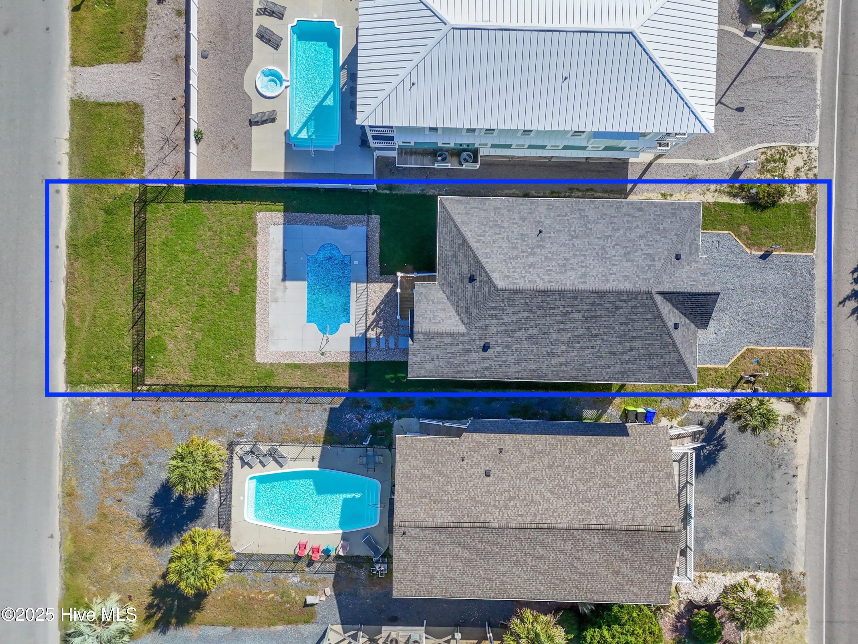 100511699 | Photo 37