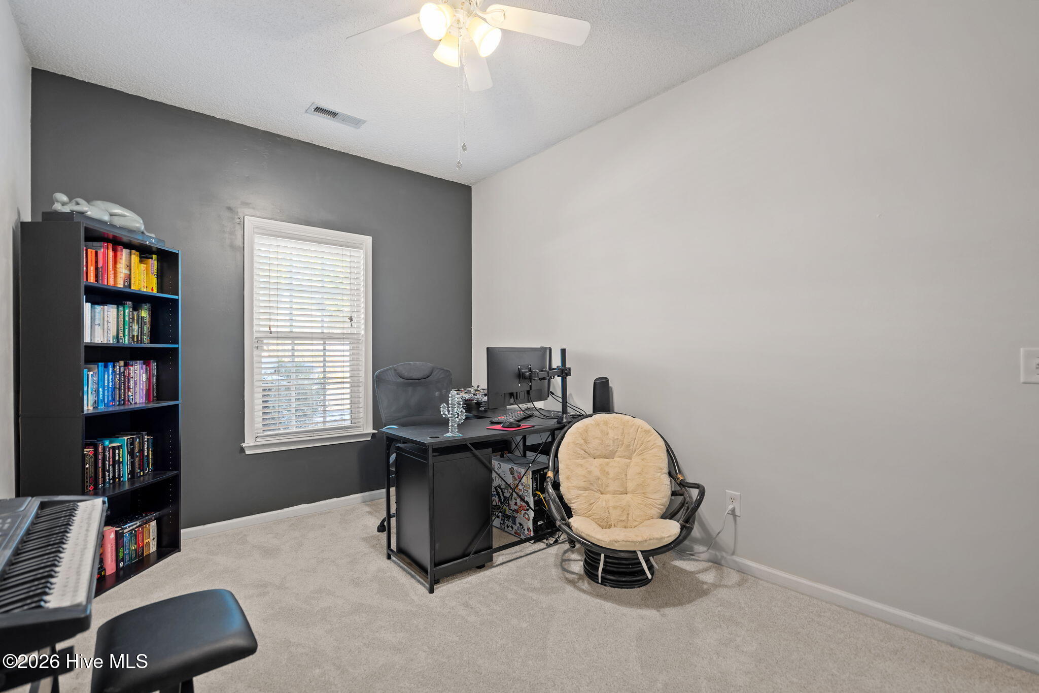 100552857 | Photo 25