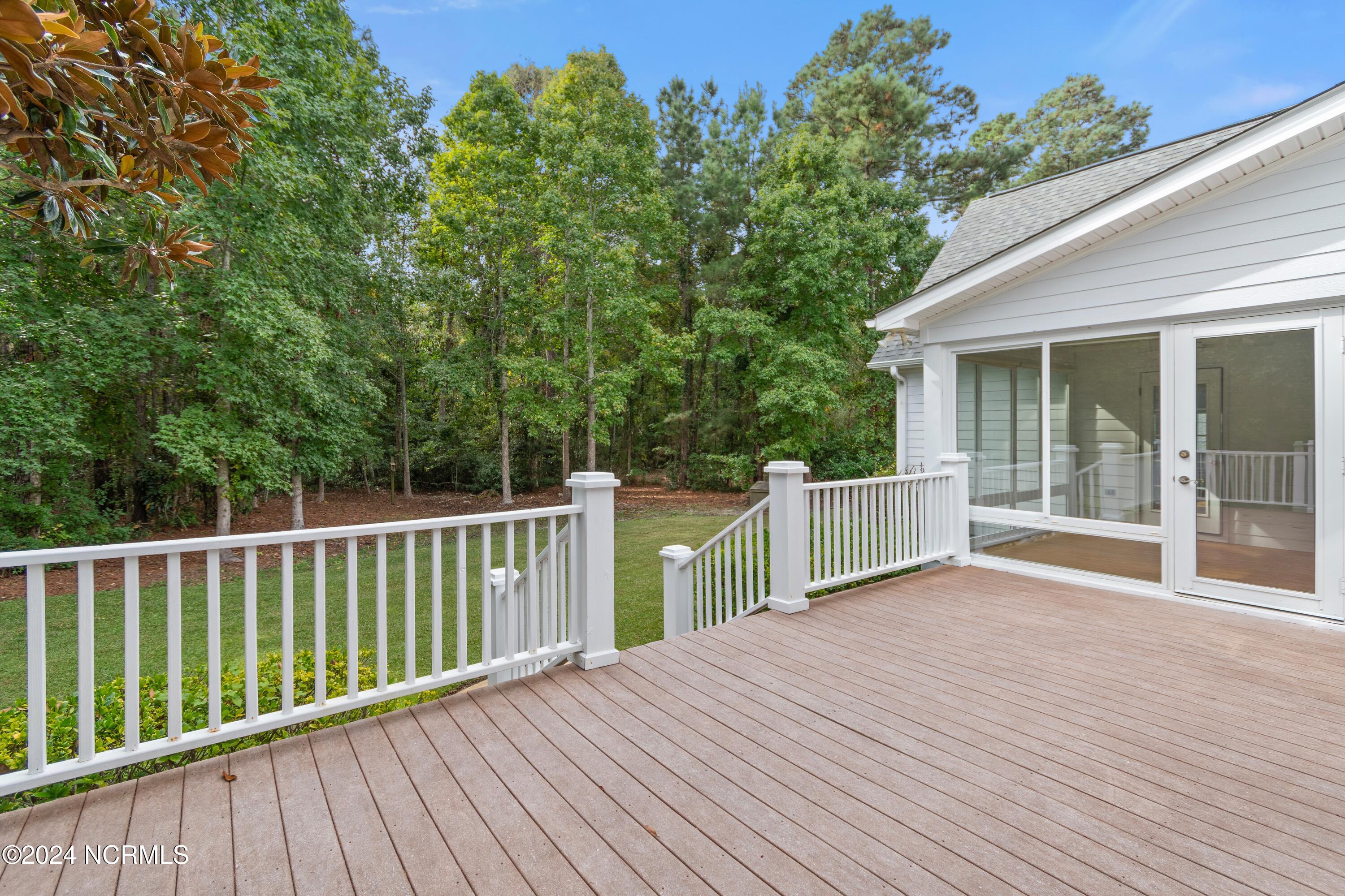 100553492 | Photo 28