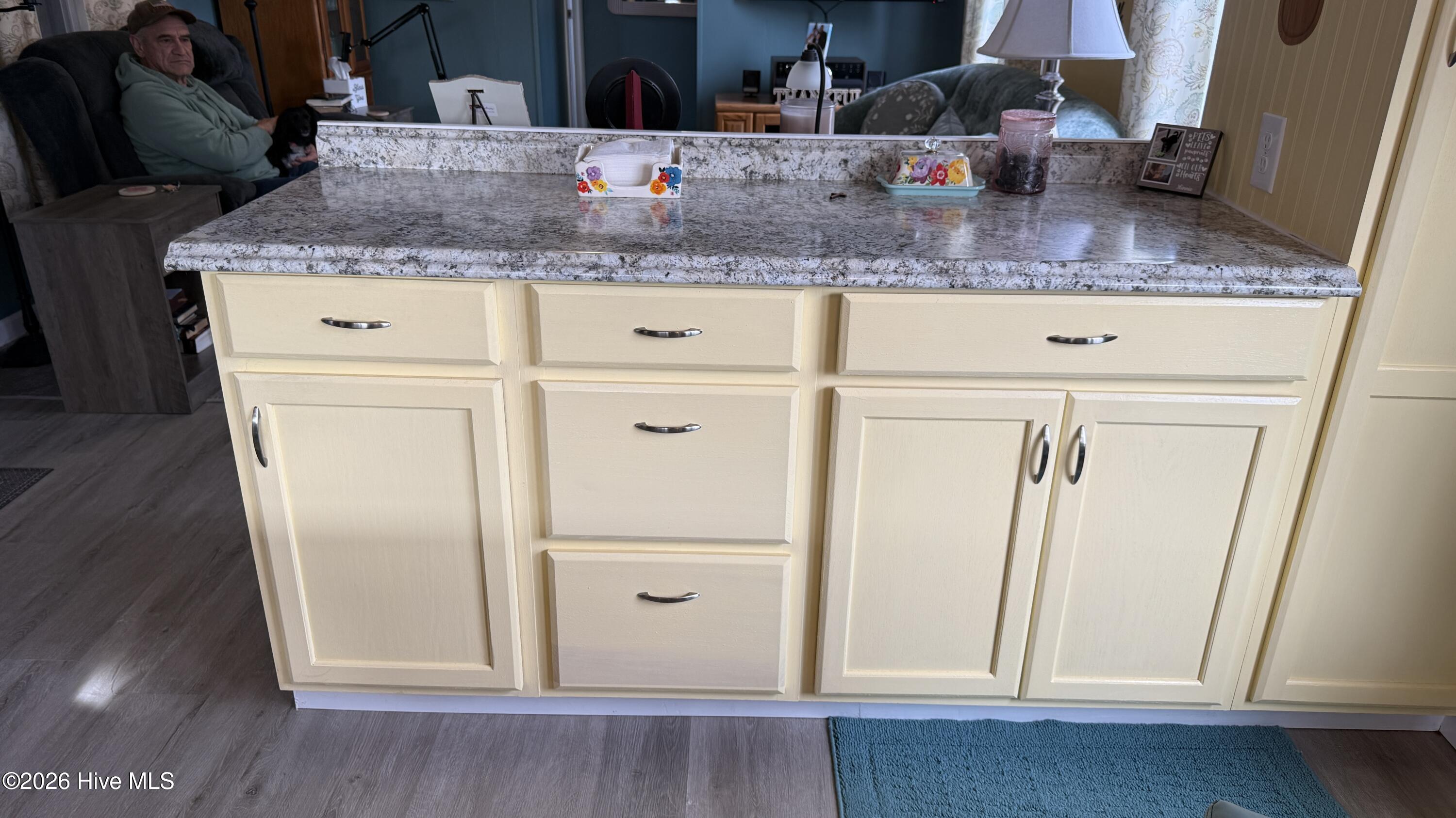 100558747 | Photo 55