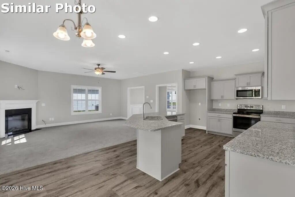 506 E Black Water Lane,Maysville
