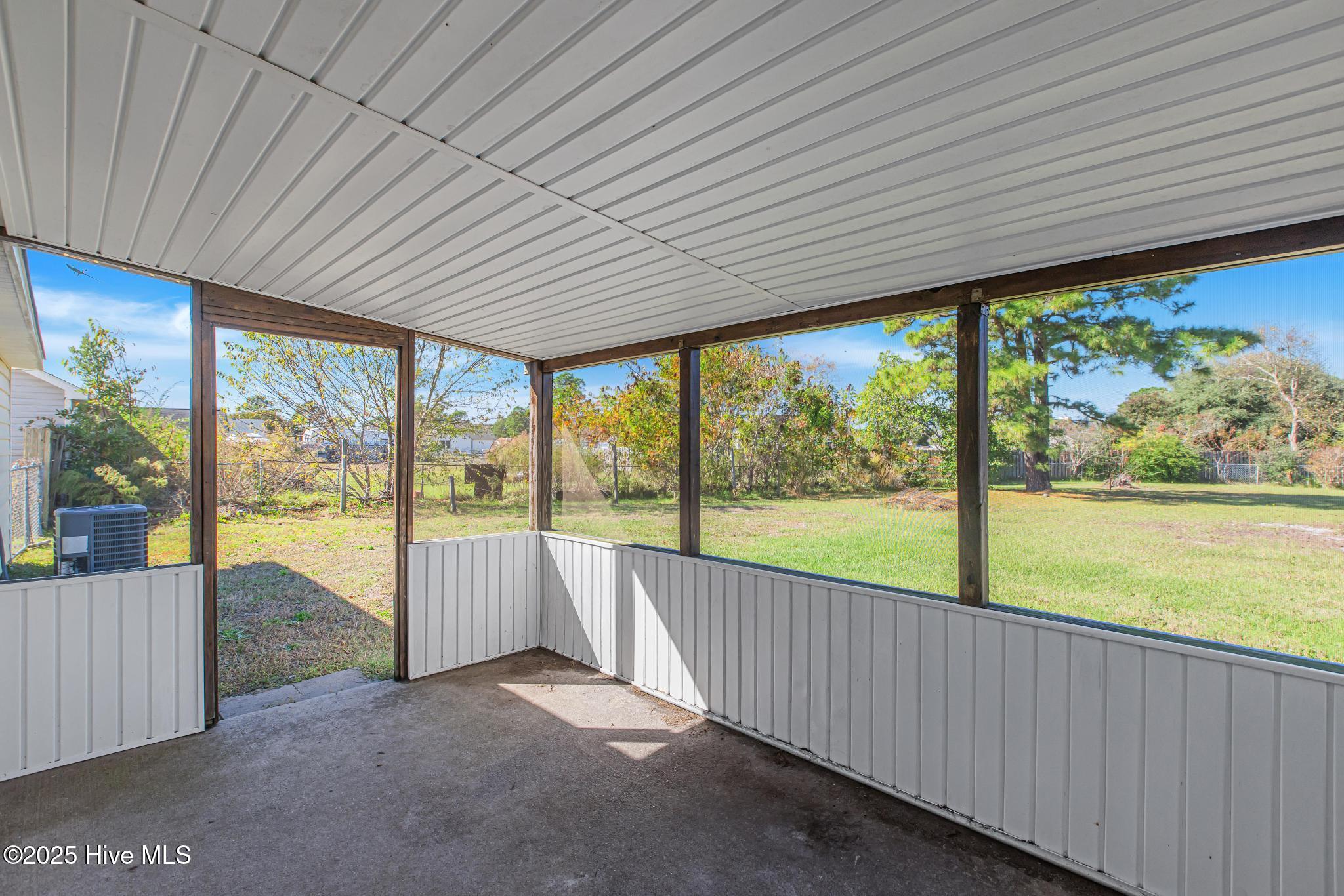 100539855 | Photo 26