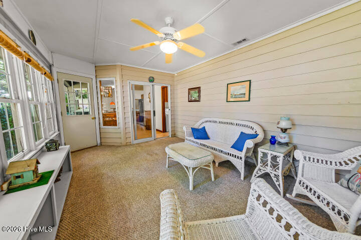 519 Country Club Drive W,Arapahoe