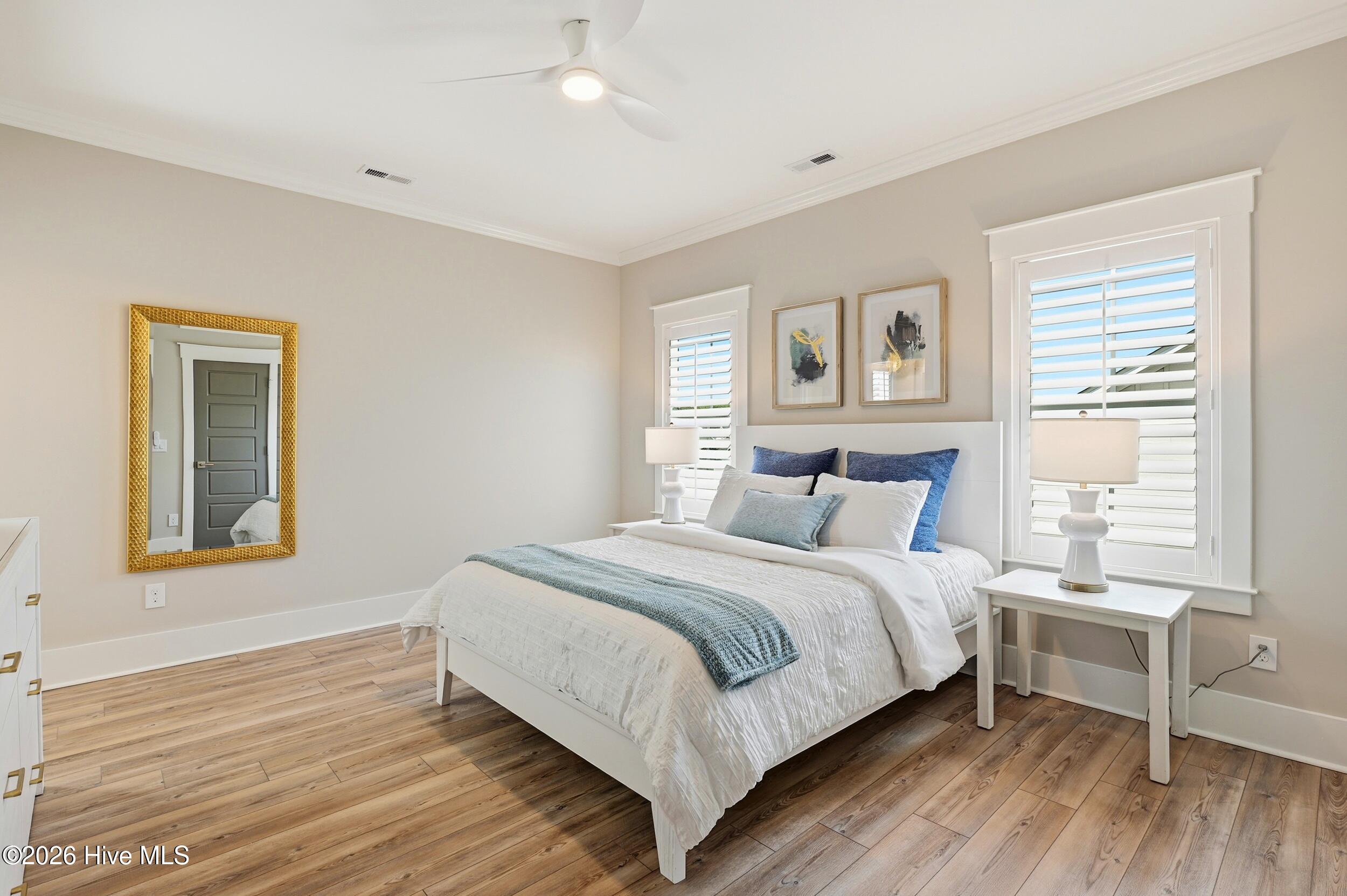 100555199 | Photo 22