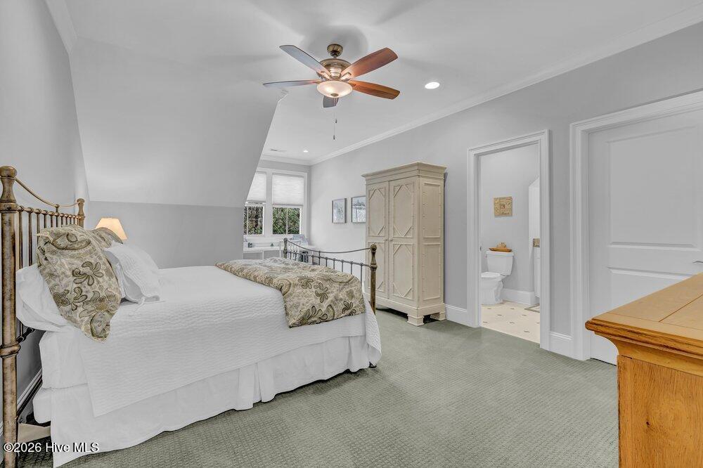 100563966 | Photo 36