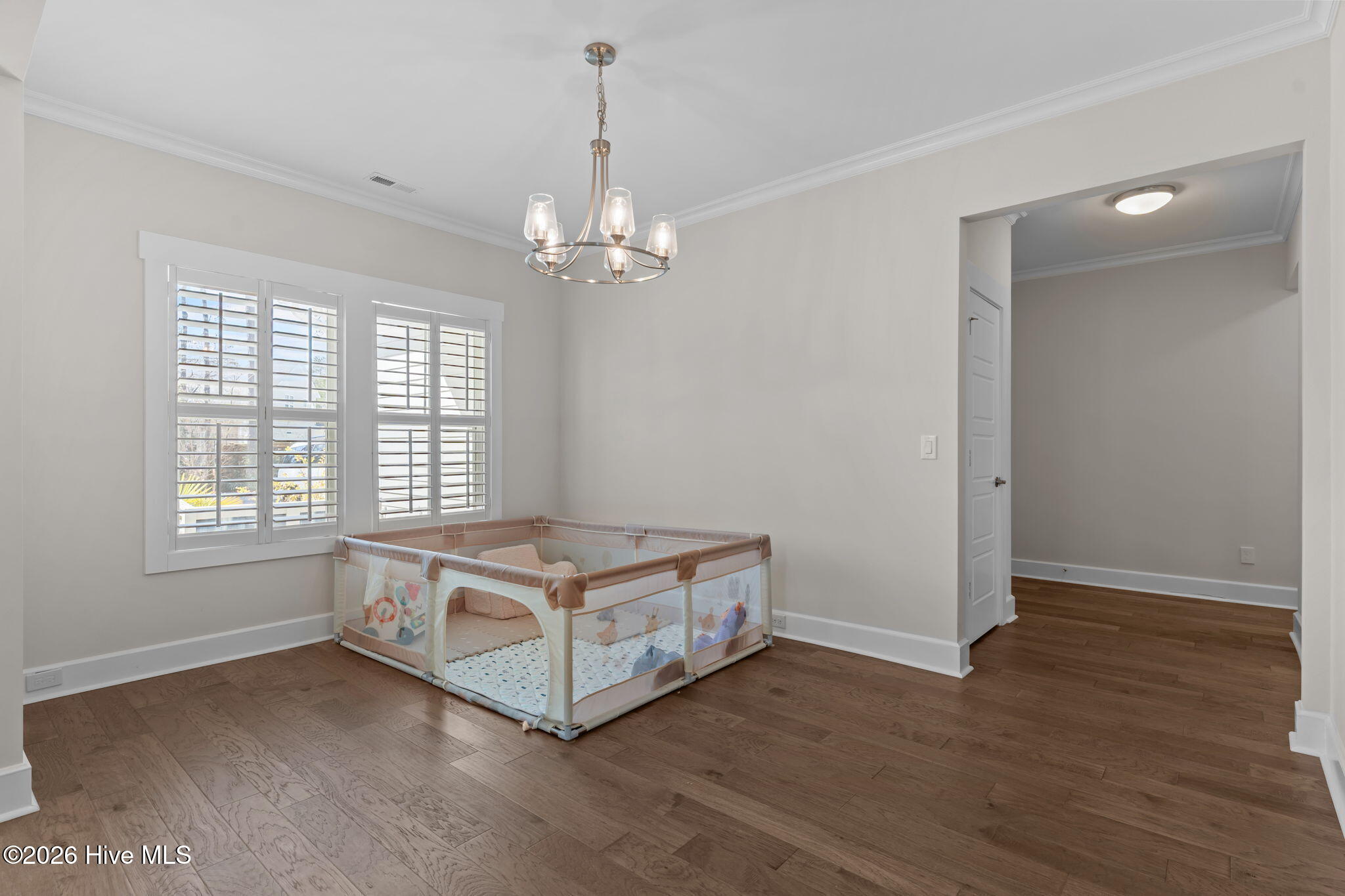 100555424 | Photo 13