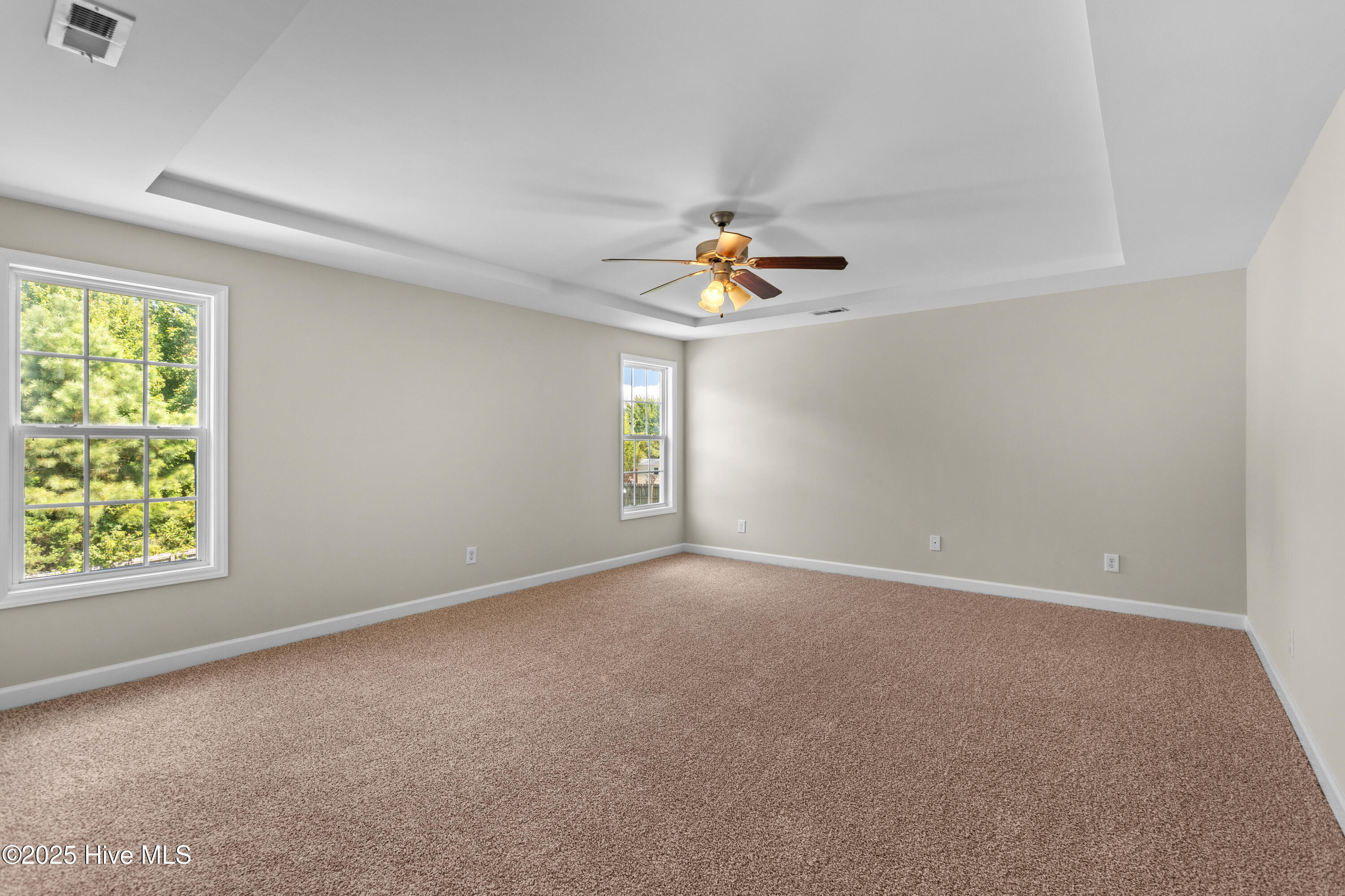 100534668 | Photo 21