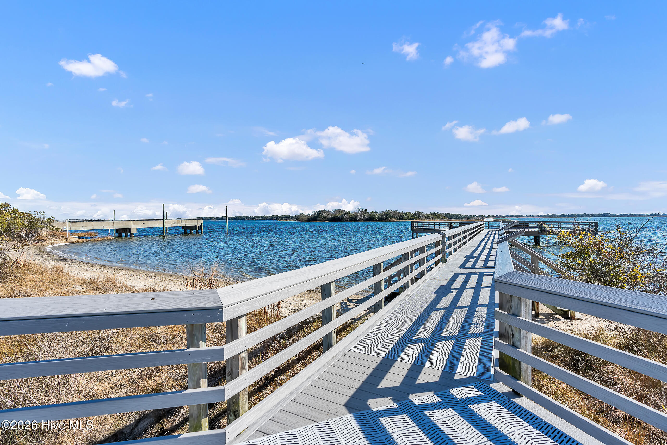 100551354 | Photo 61