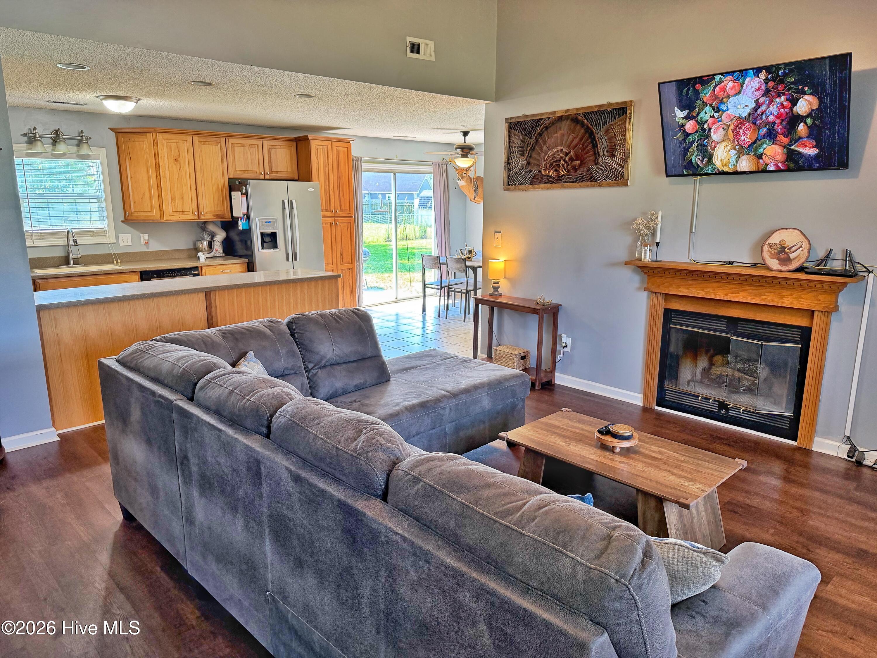 303 Marcia Court,Hubert