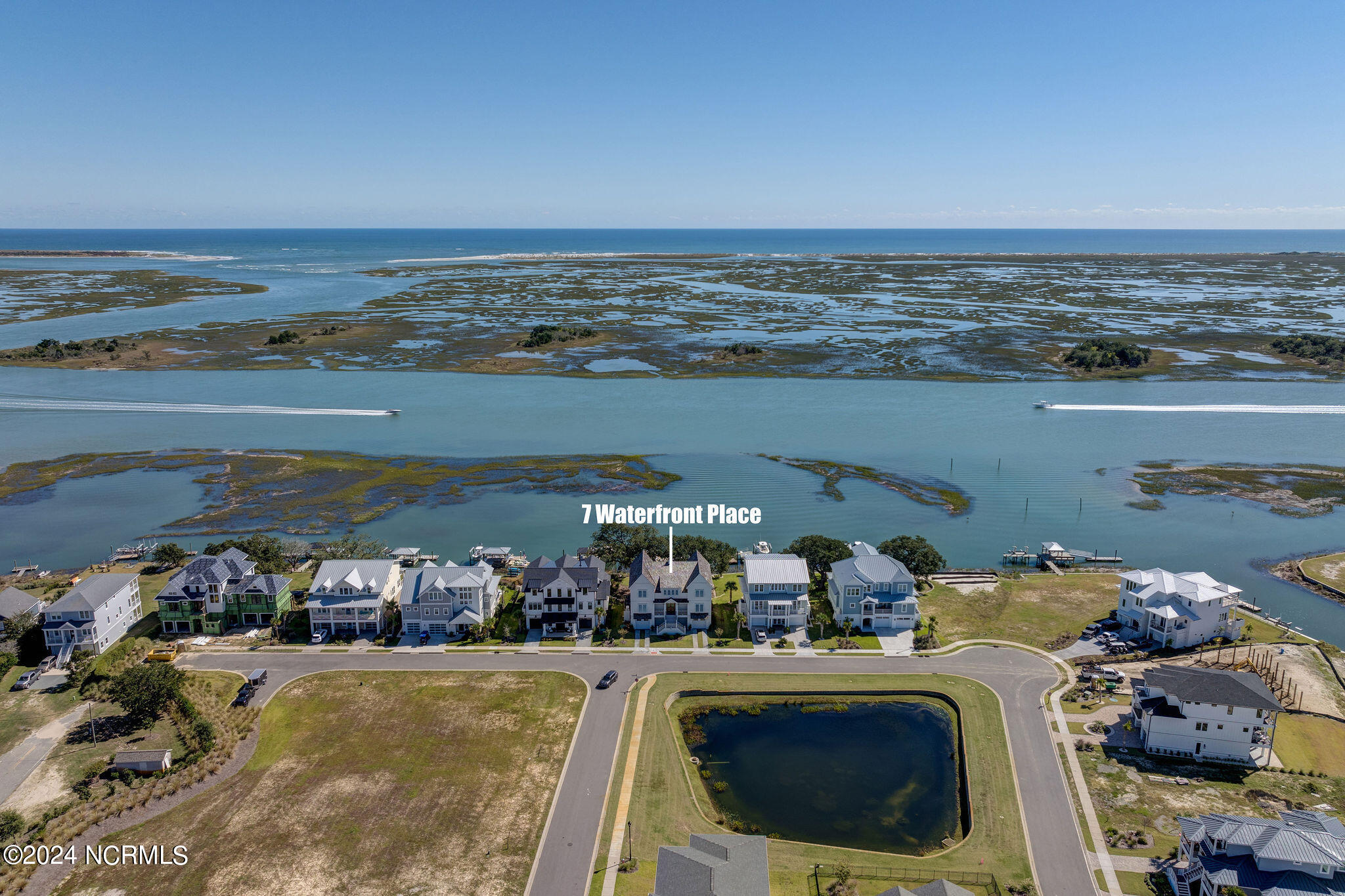 100547028 | Photo 65