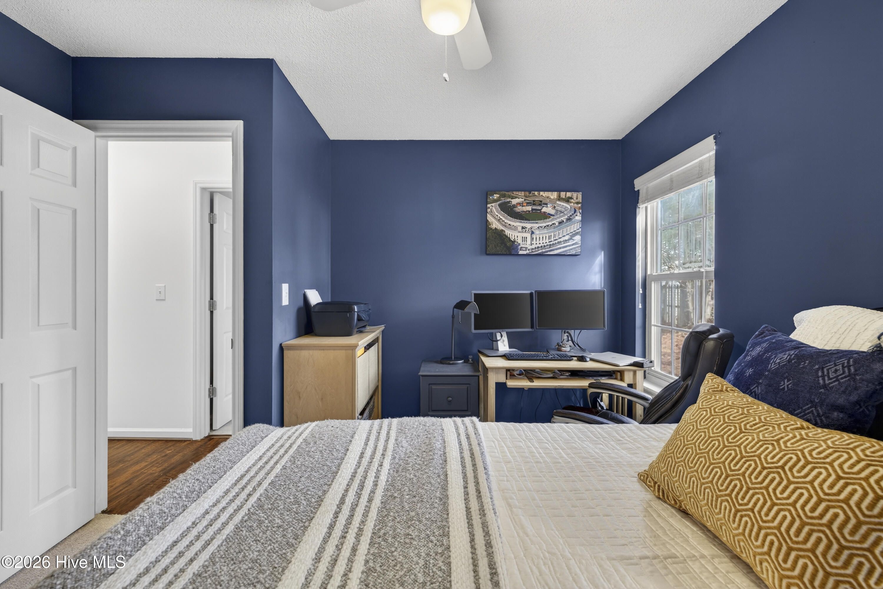 100555851 | Photo 21