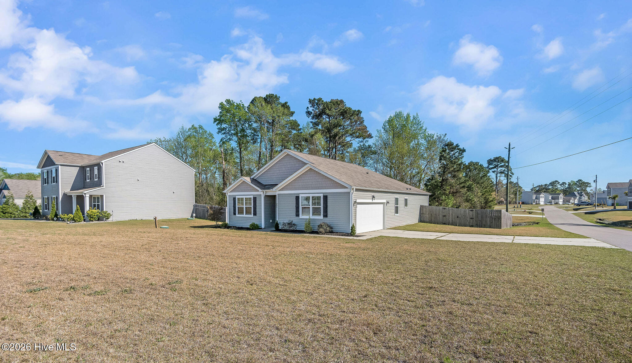 100562701 | Photo 67