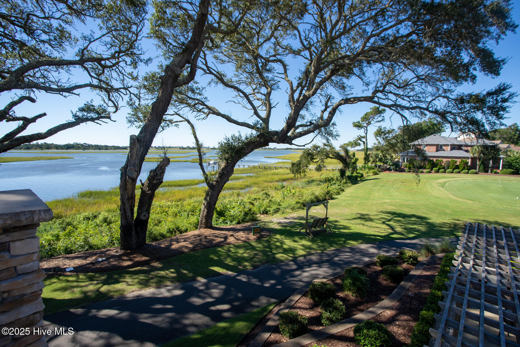 100543941 | Photo 54