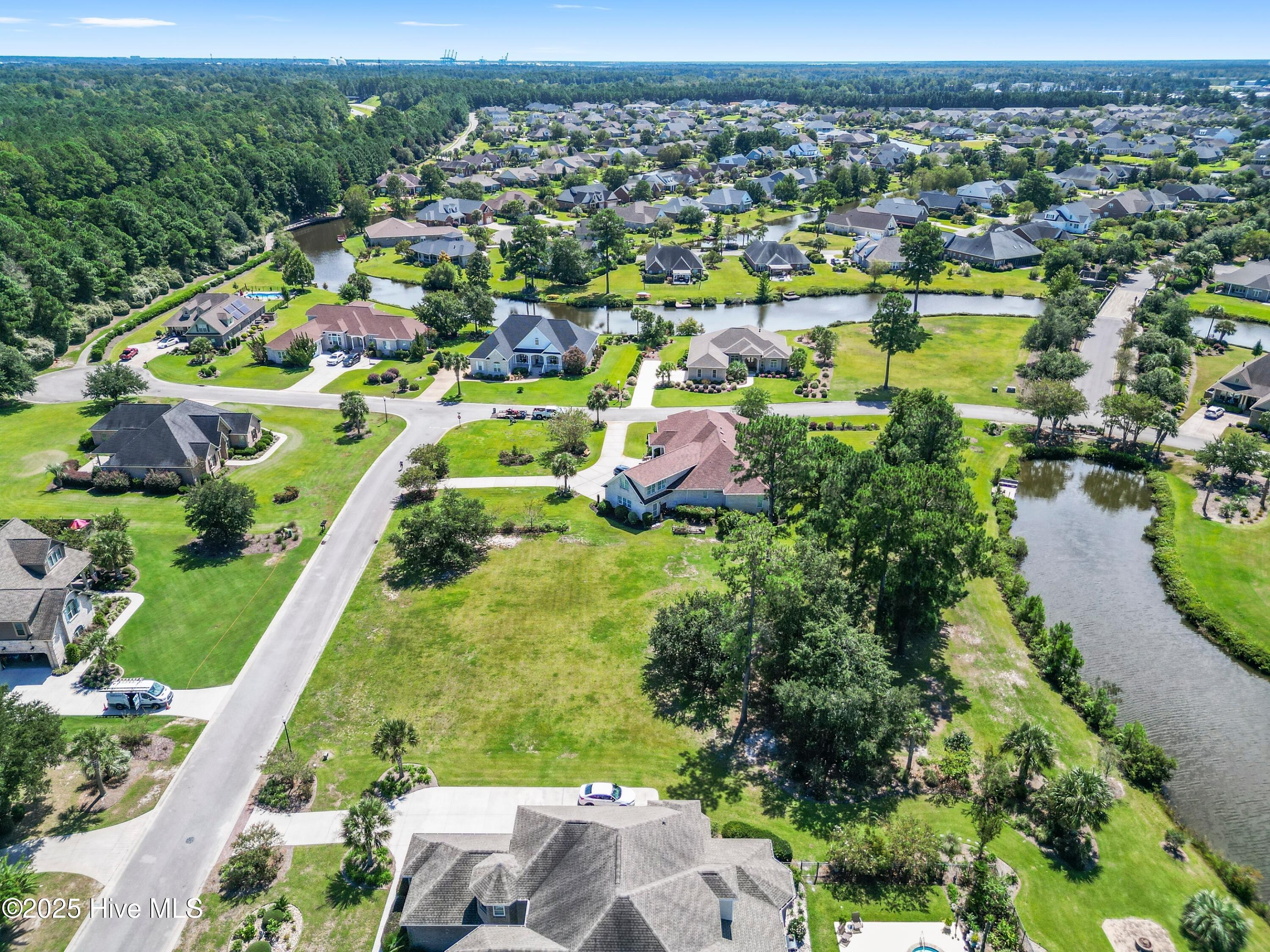 100534642 | Photo 16