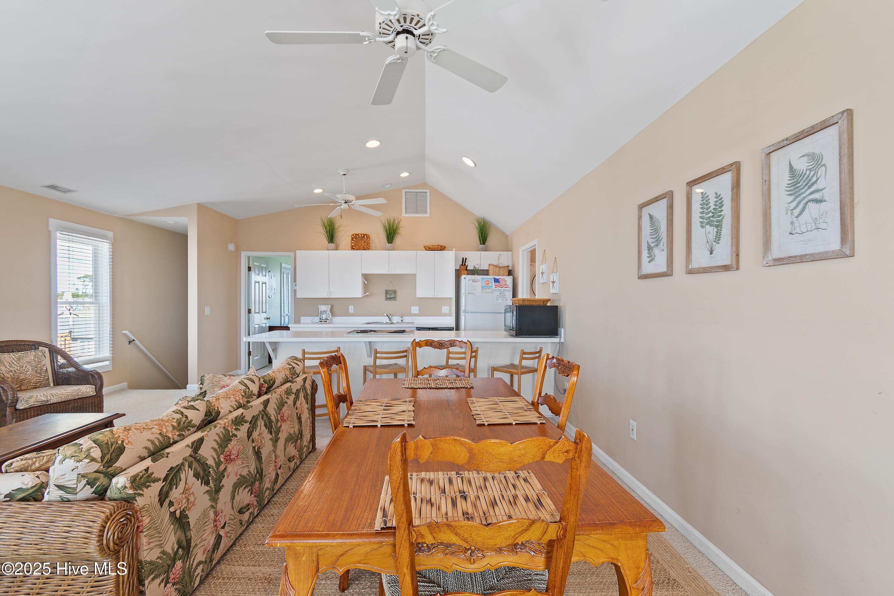 100536498 | Photo 55