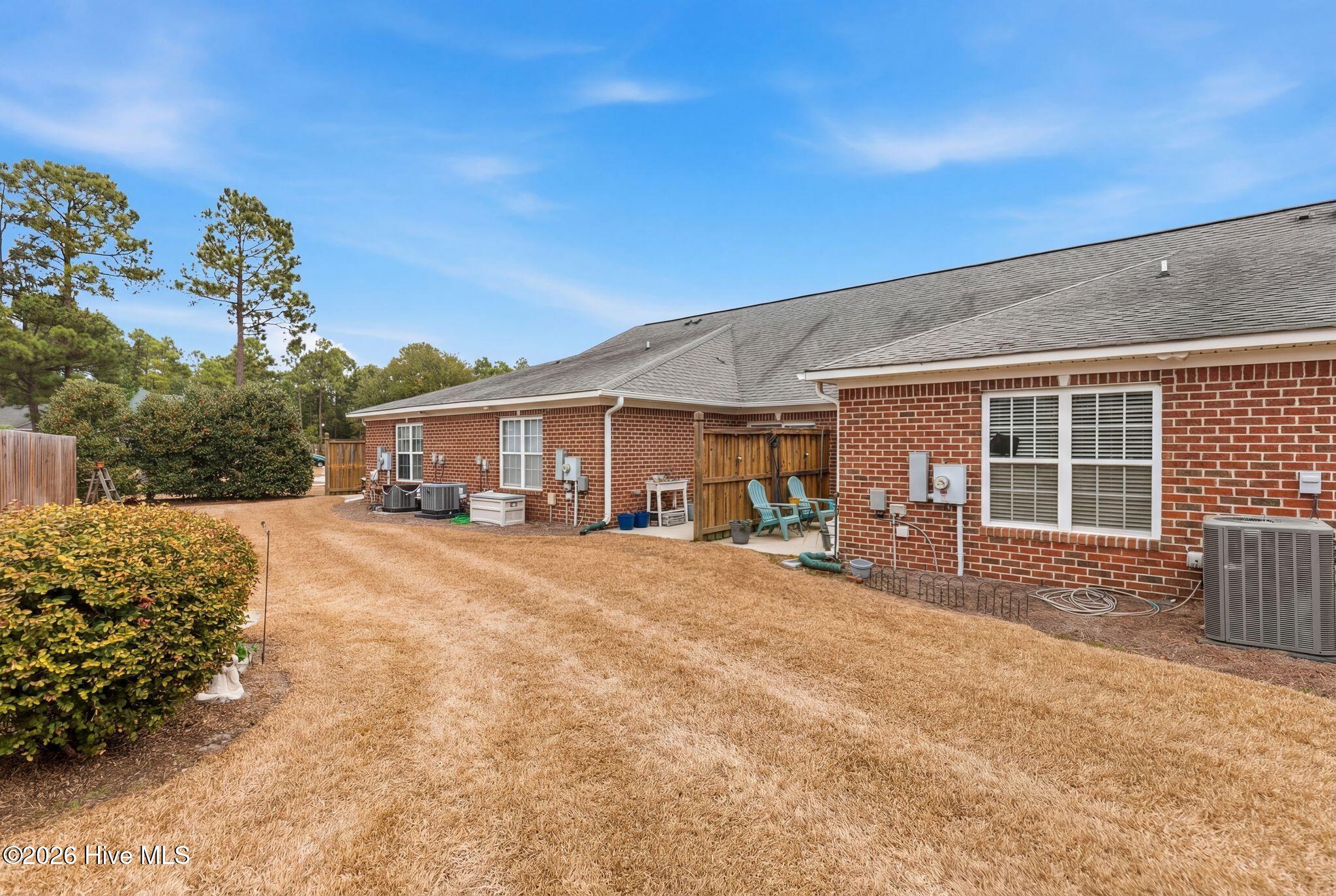 100557831 | Photo 40