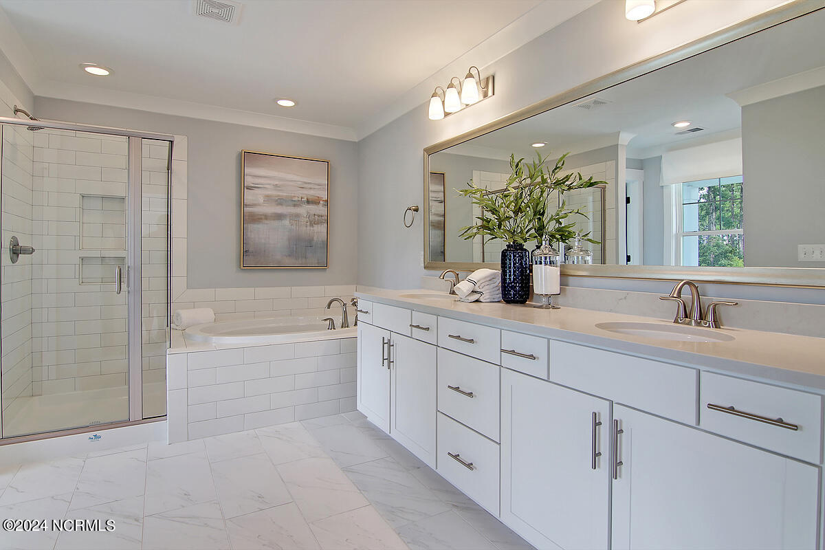 100567572 | Photo 26