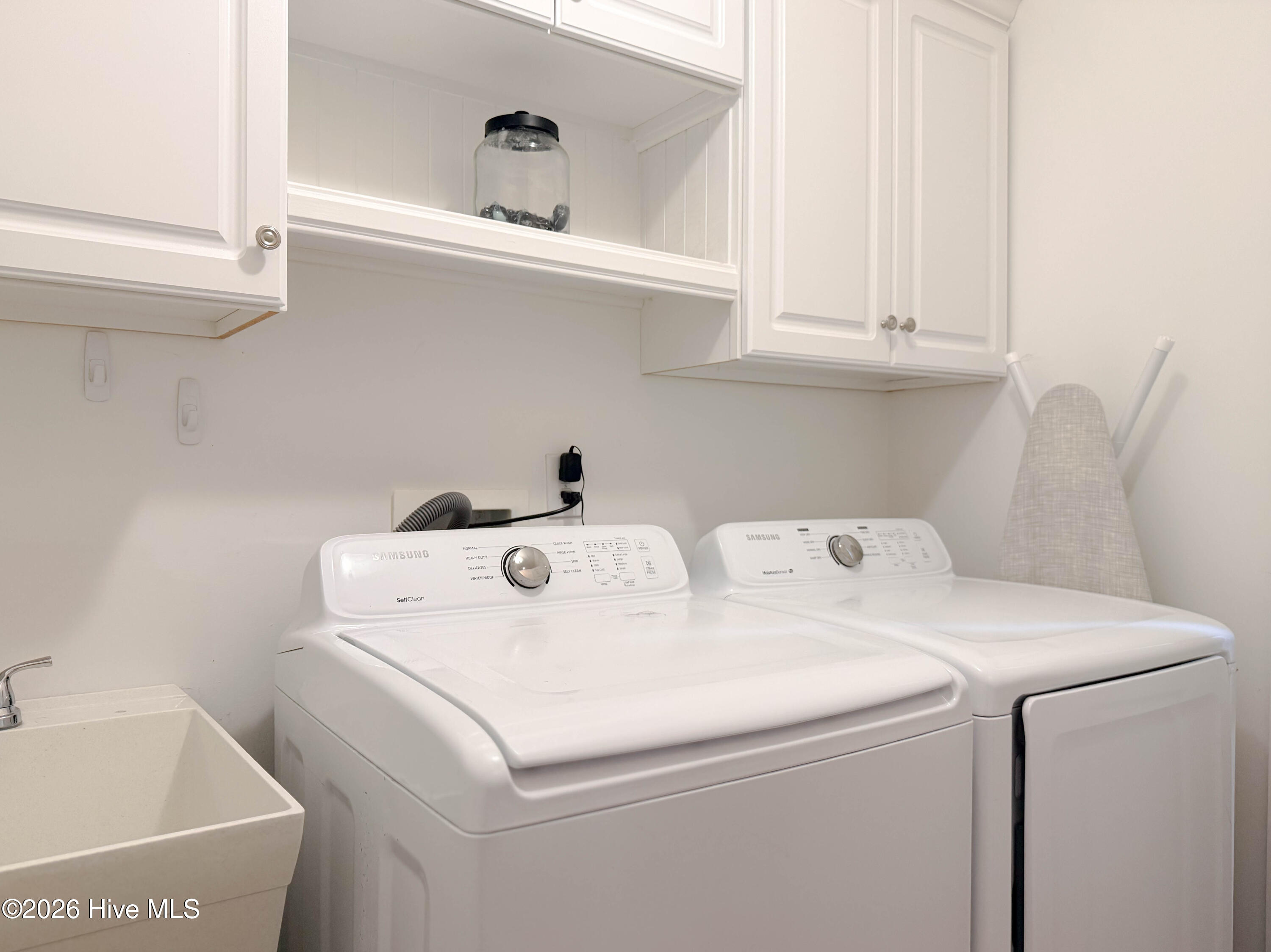 100549521 | Photo 63