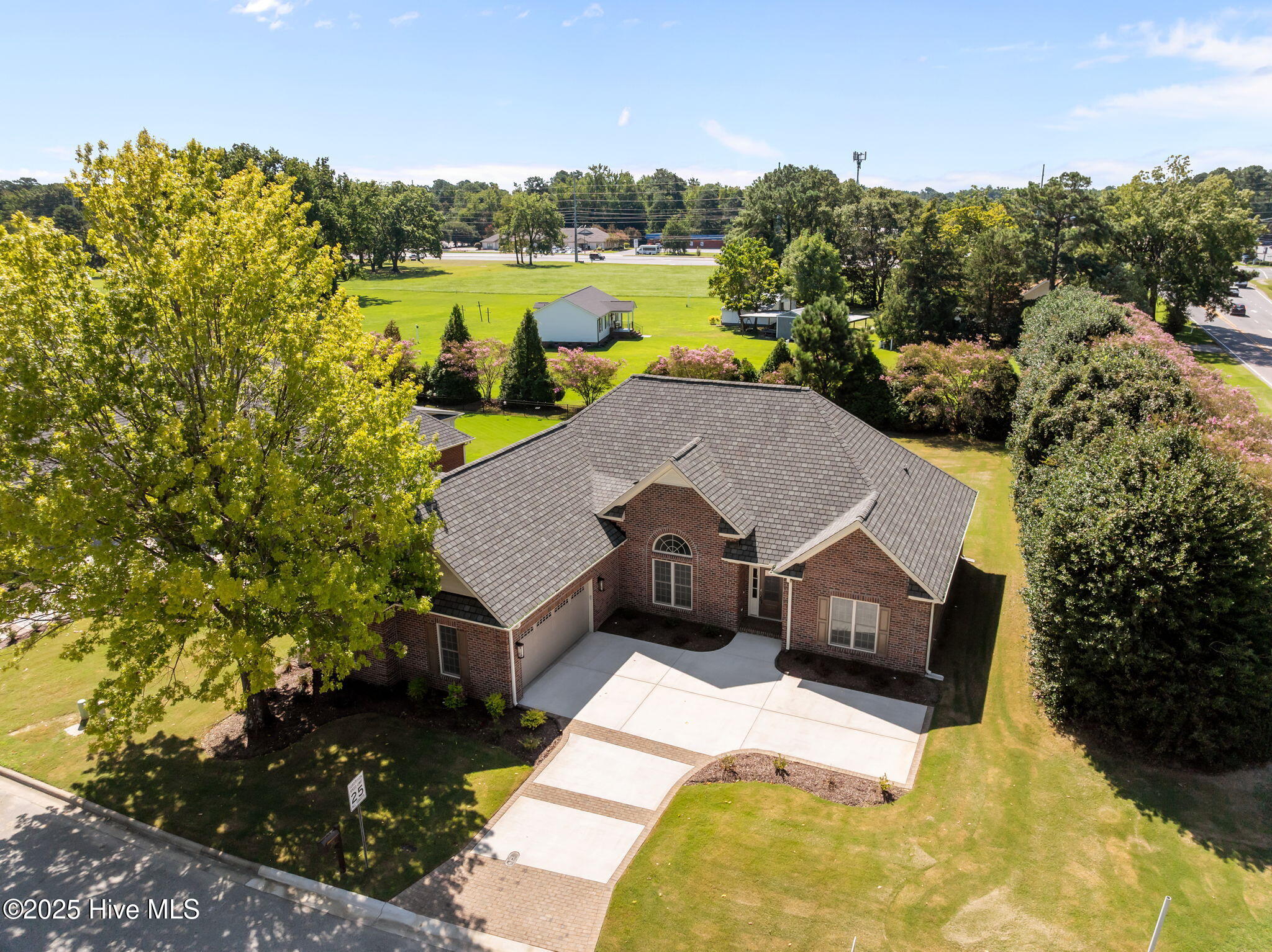 Homes for sale in Winterville, NC | 305 Jack Pl, Winterville, NC 28590 | MLS# 100485032