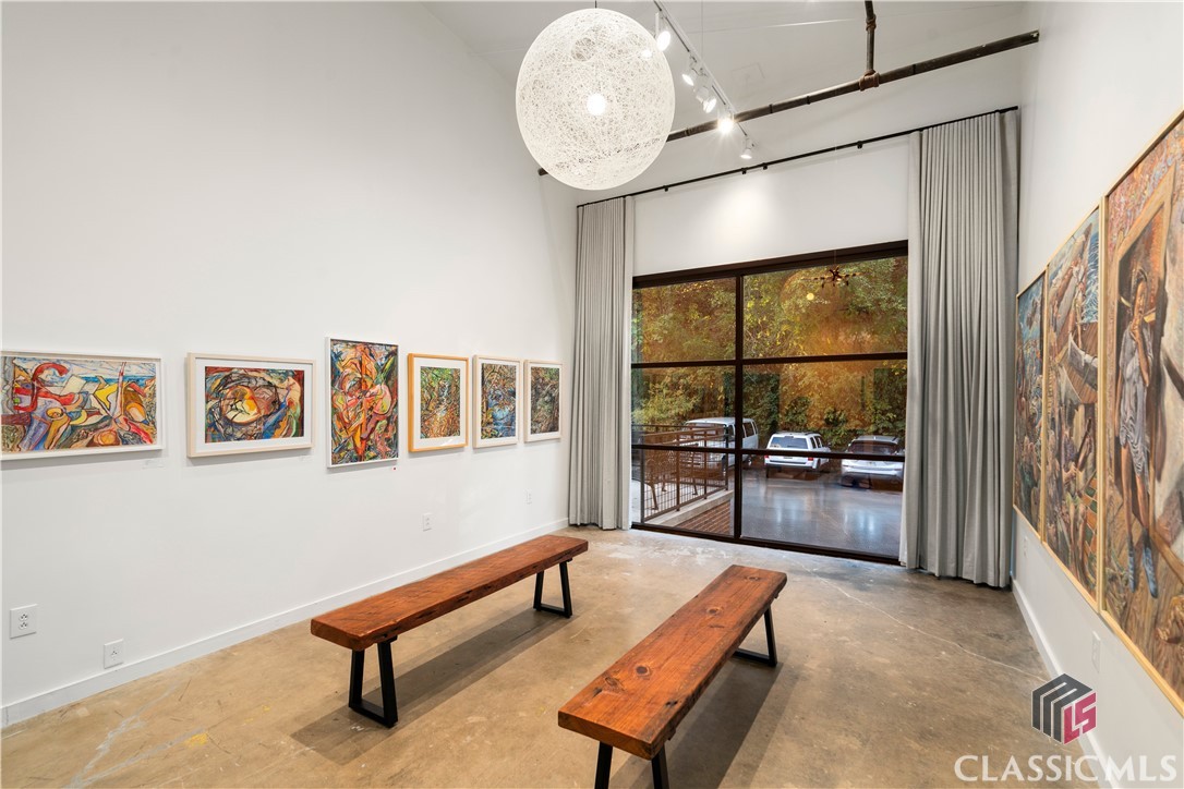 675 Pulaski Street 1700