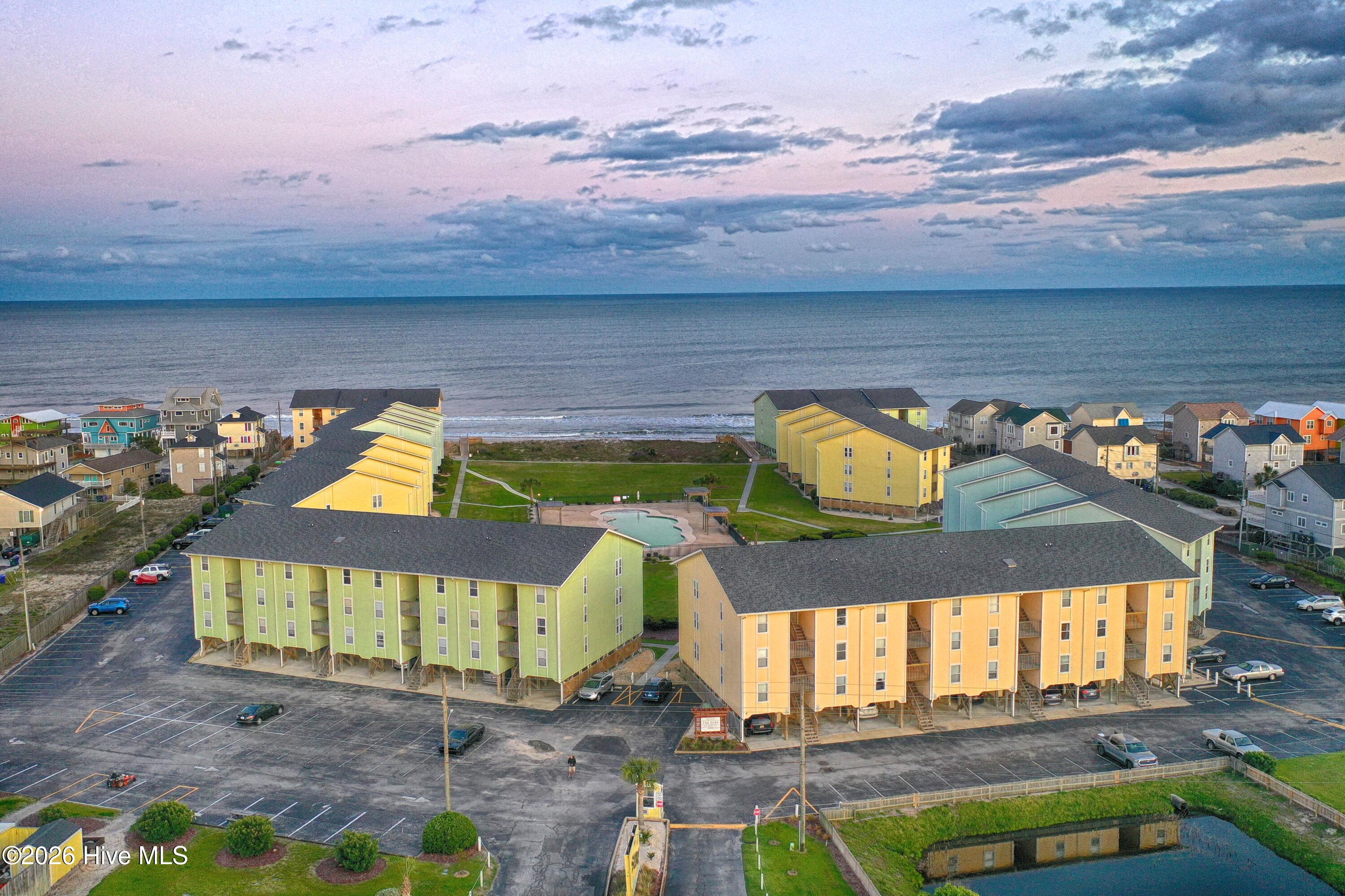 100548076 | Photo 29