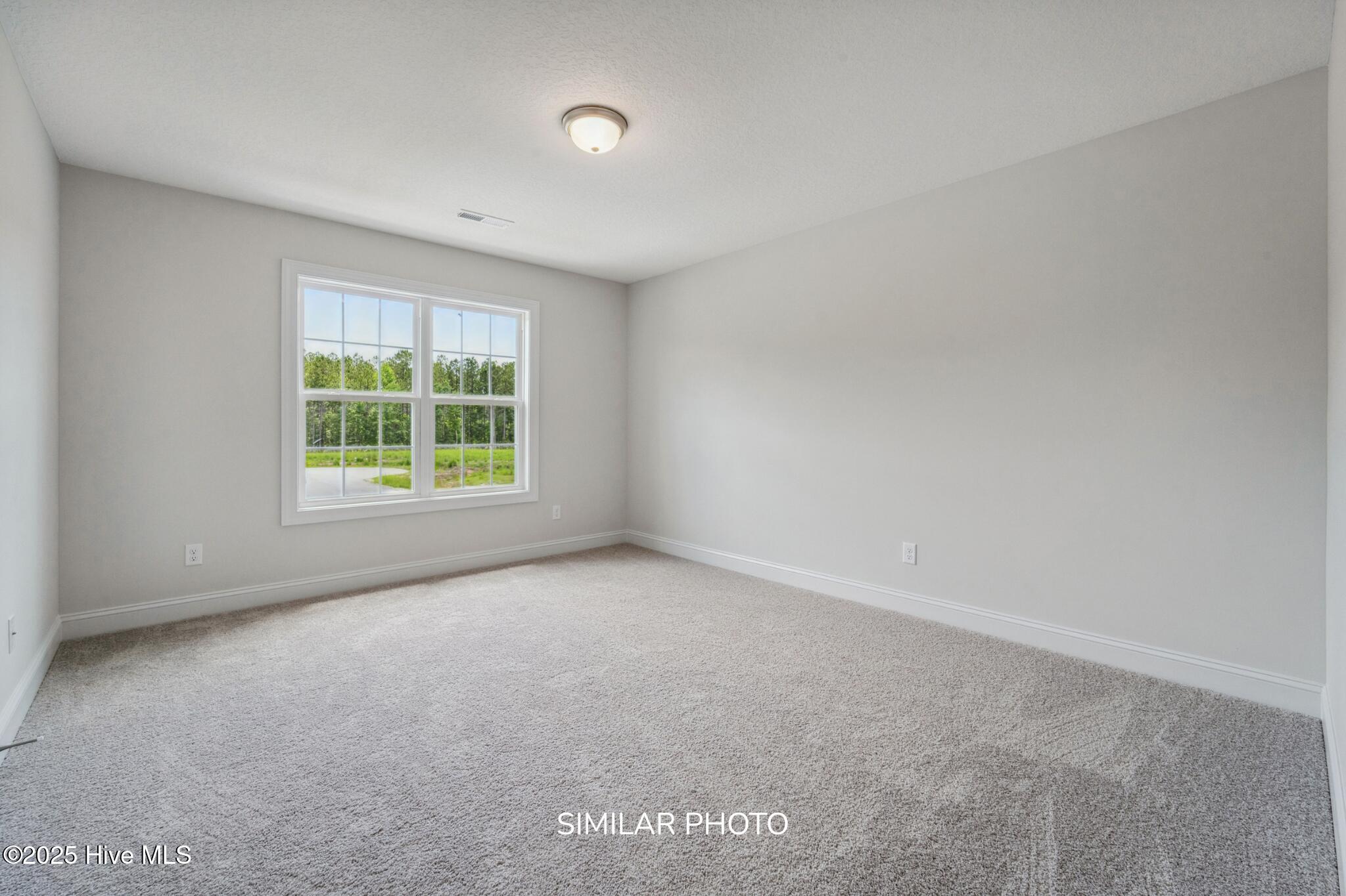 100543824 | Photo 30