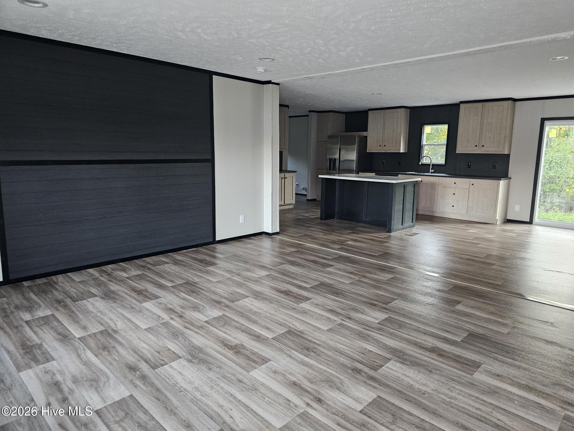 100565039 | Photo 24