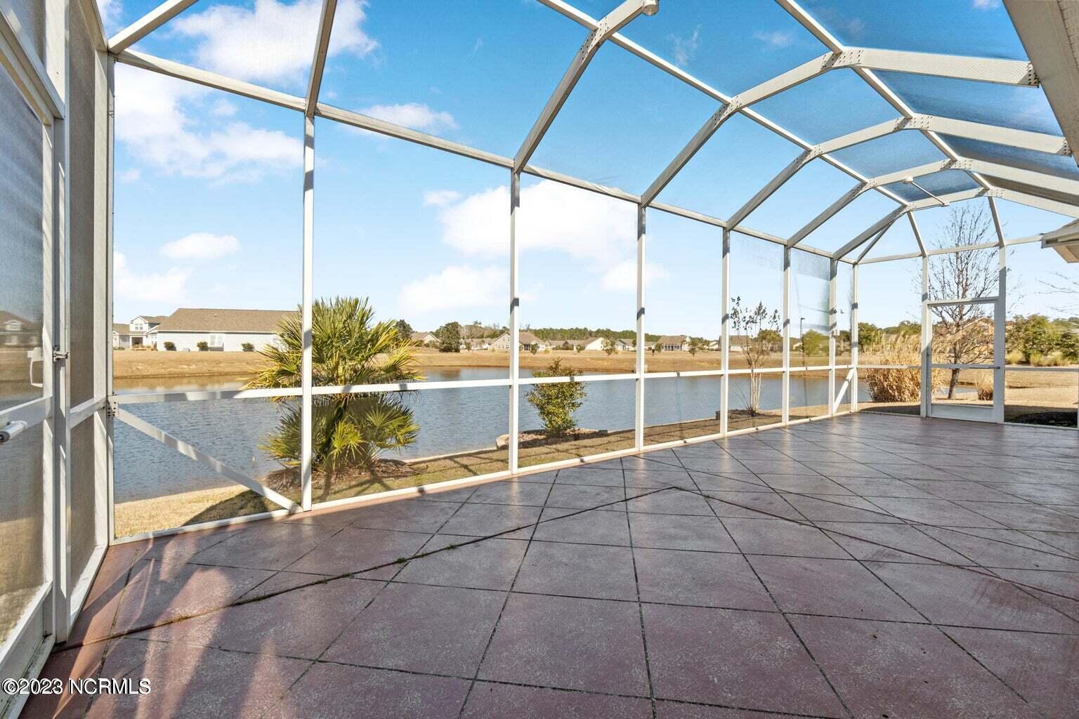 100550059 | Photo 47