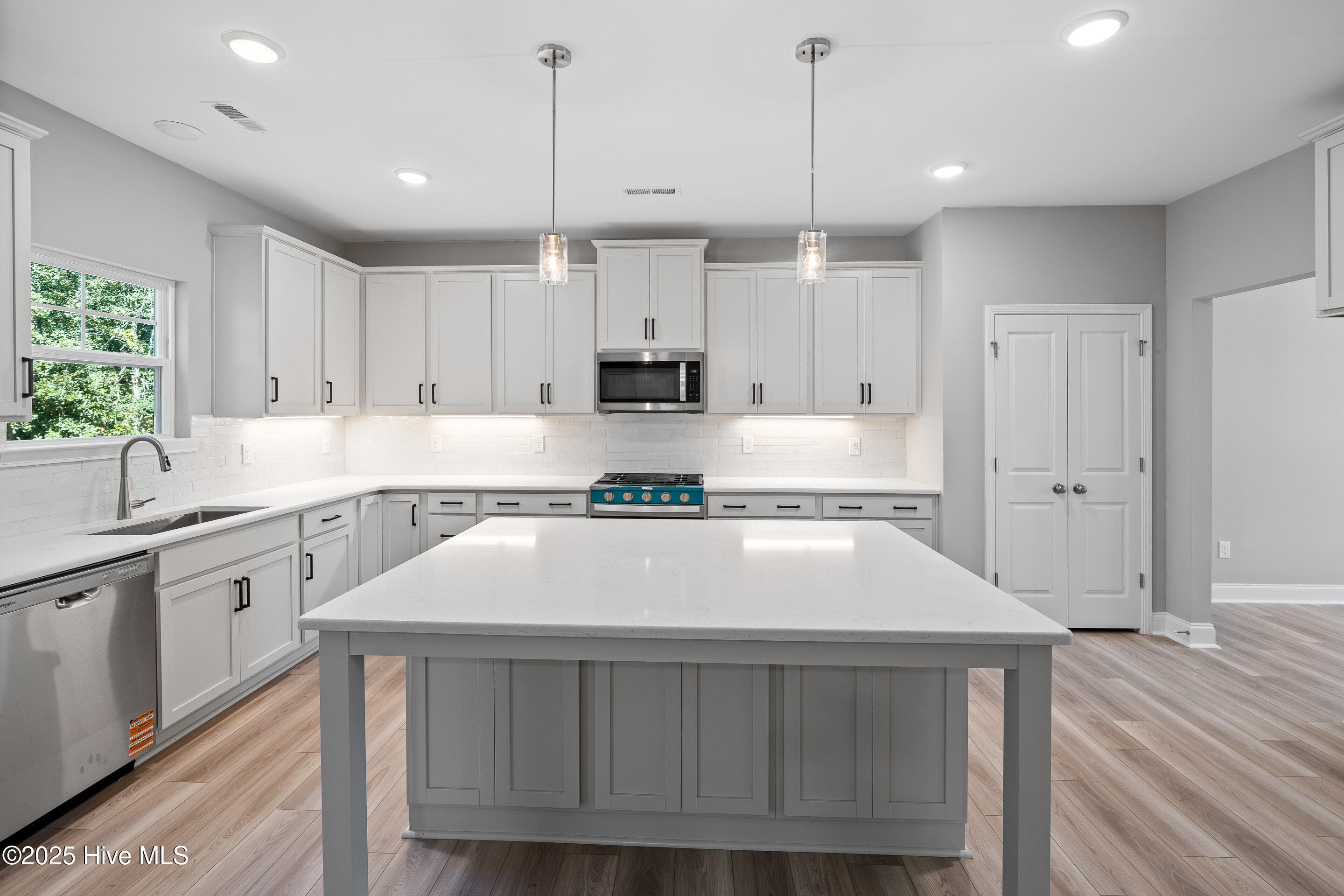 100515250 | Photo 20